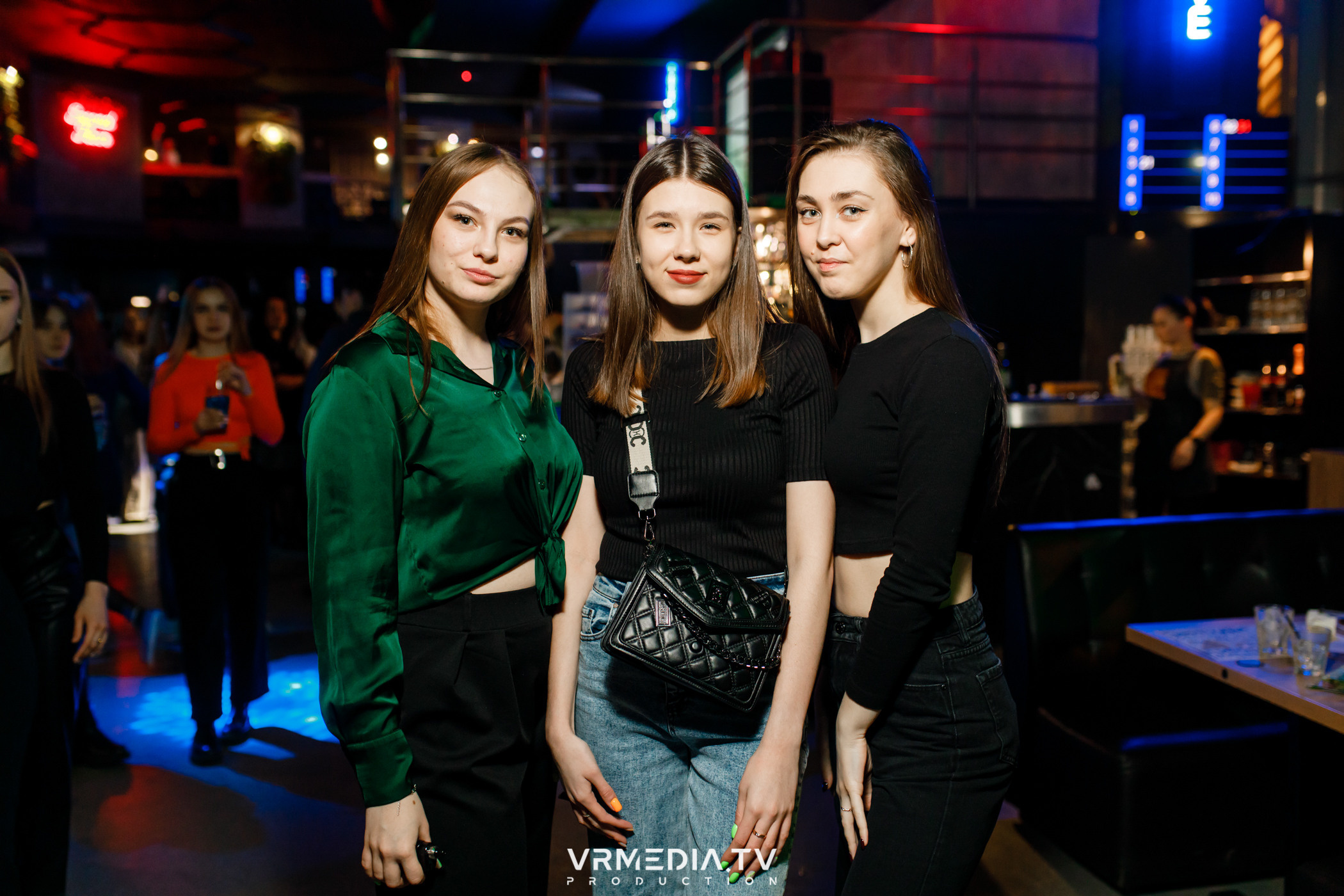 Выходные в баре «DOSKI»