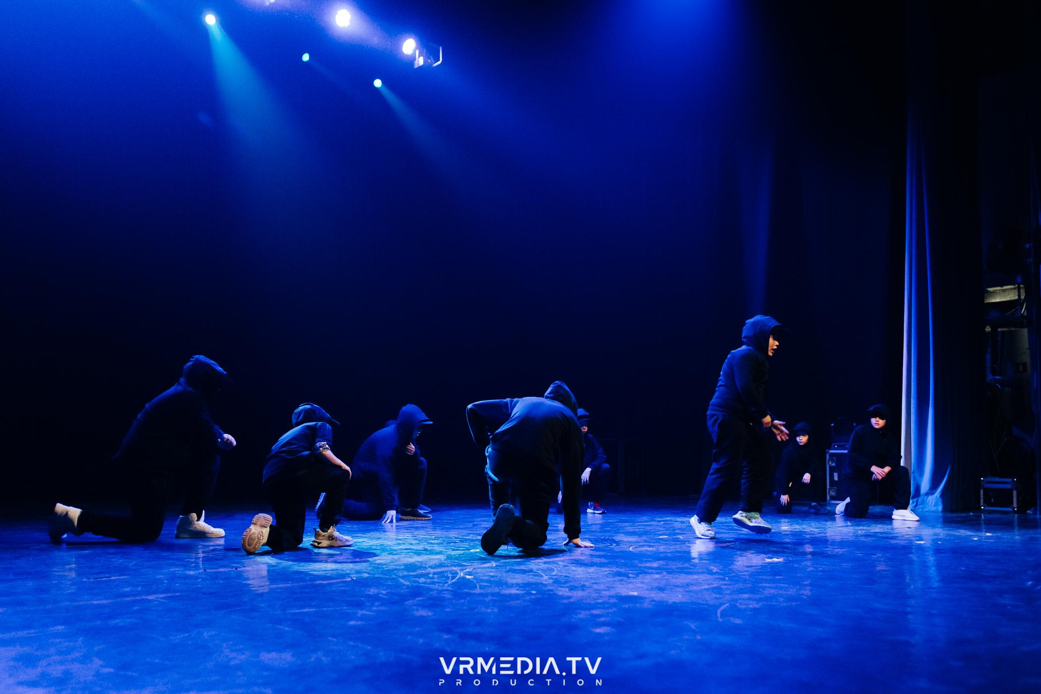 Пока все в доме