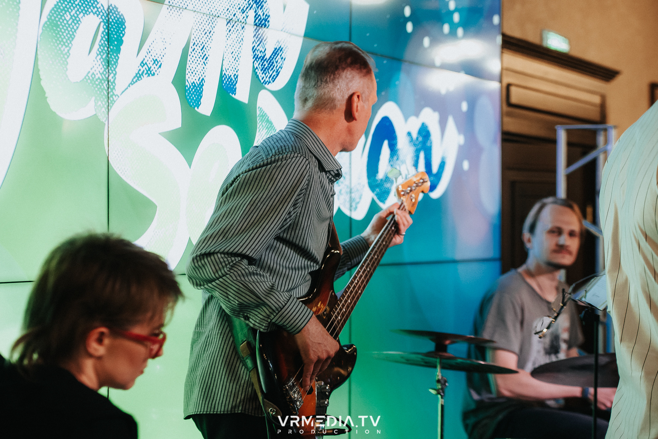 Джазовая среда: JAM SESSION