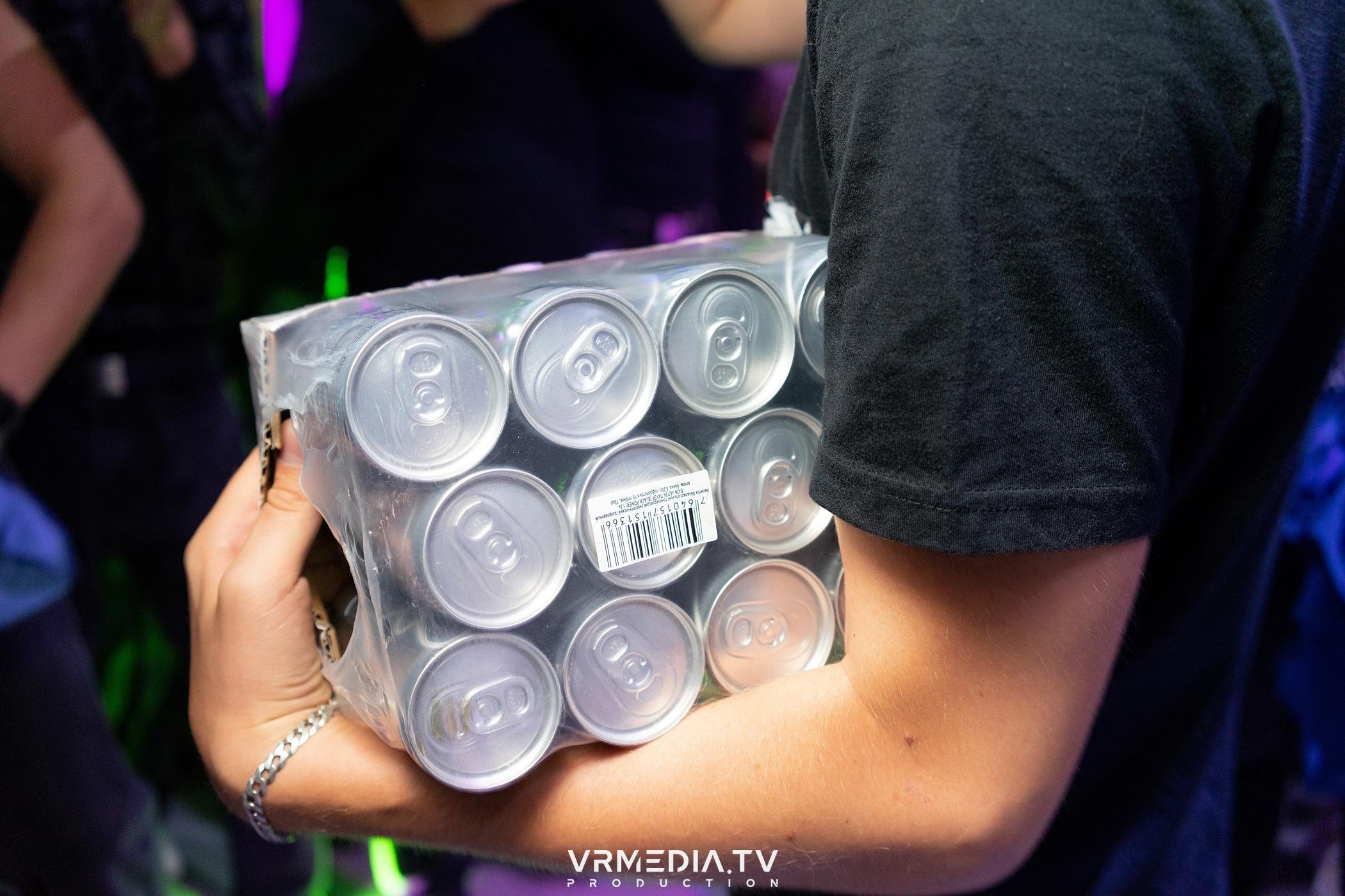 Выходные в баре «DOSKI»