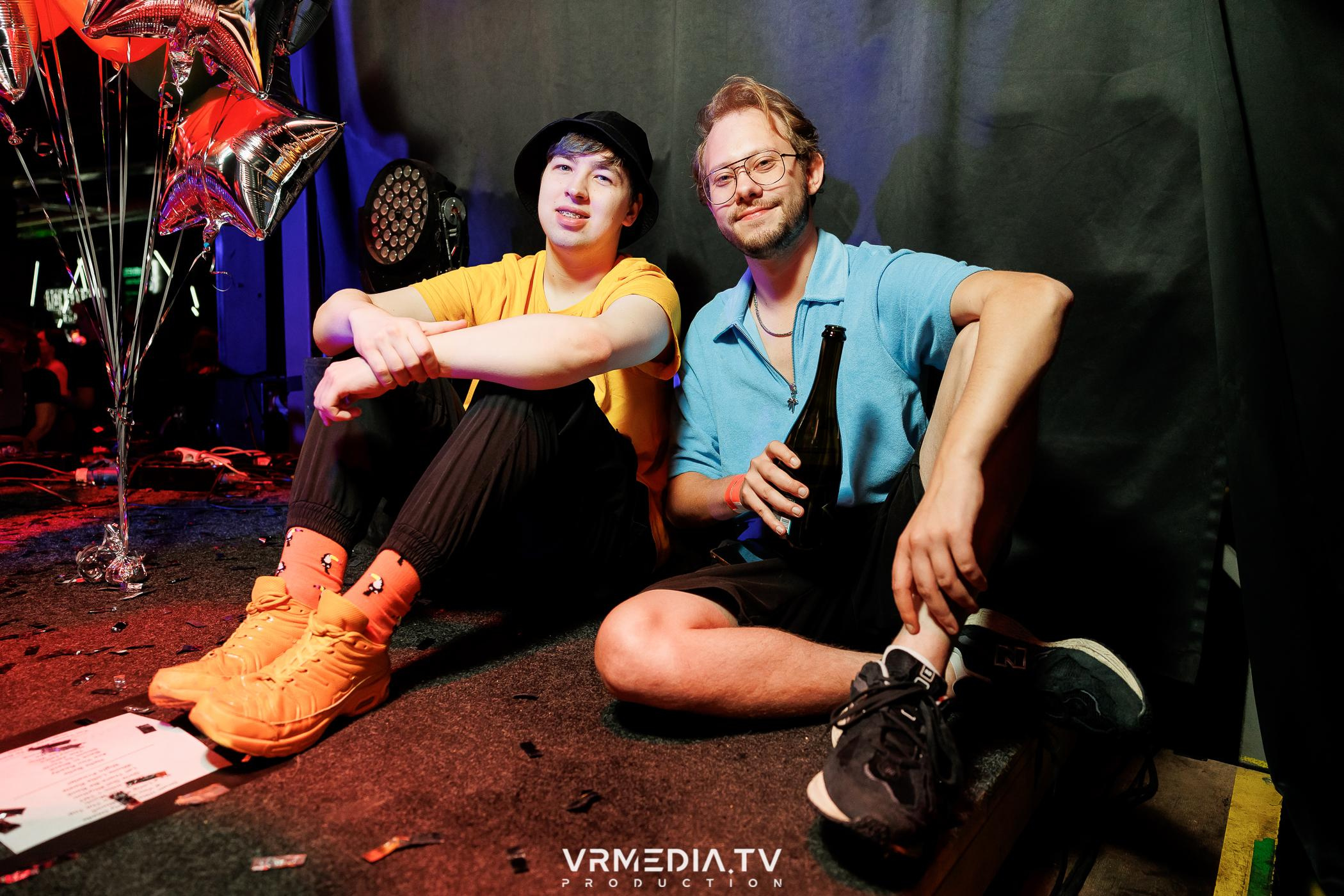 Молодость простит! 5 лет!