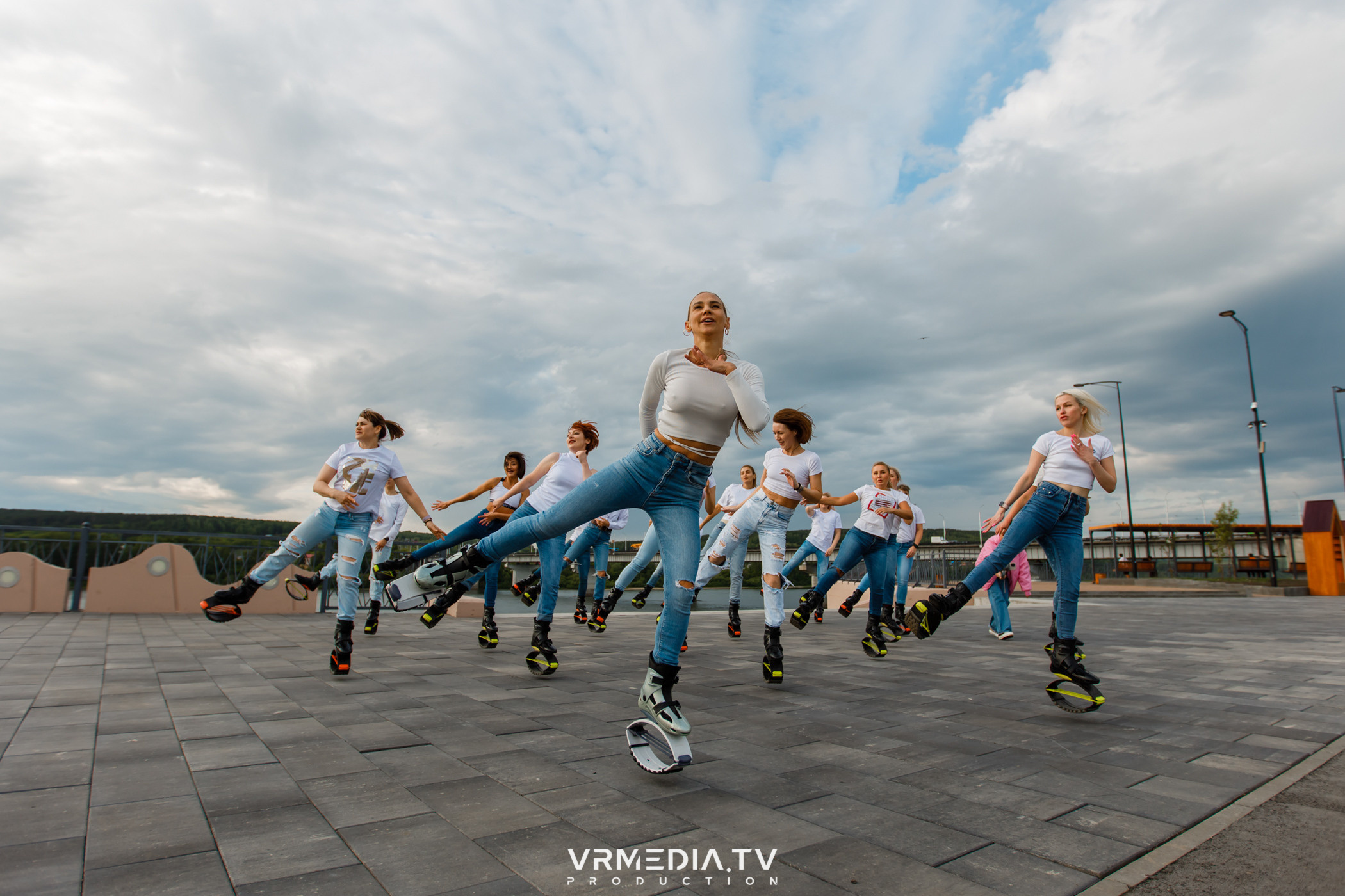 Открытая тренировка «Kangoo jumps»