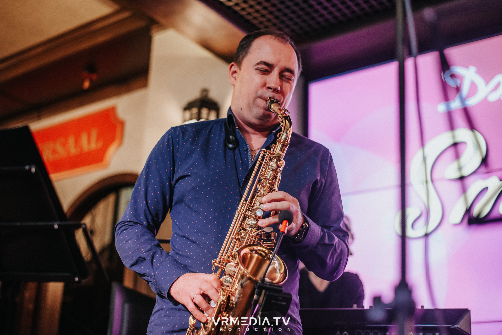 Джазовая среда: Smooth Jazz