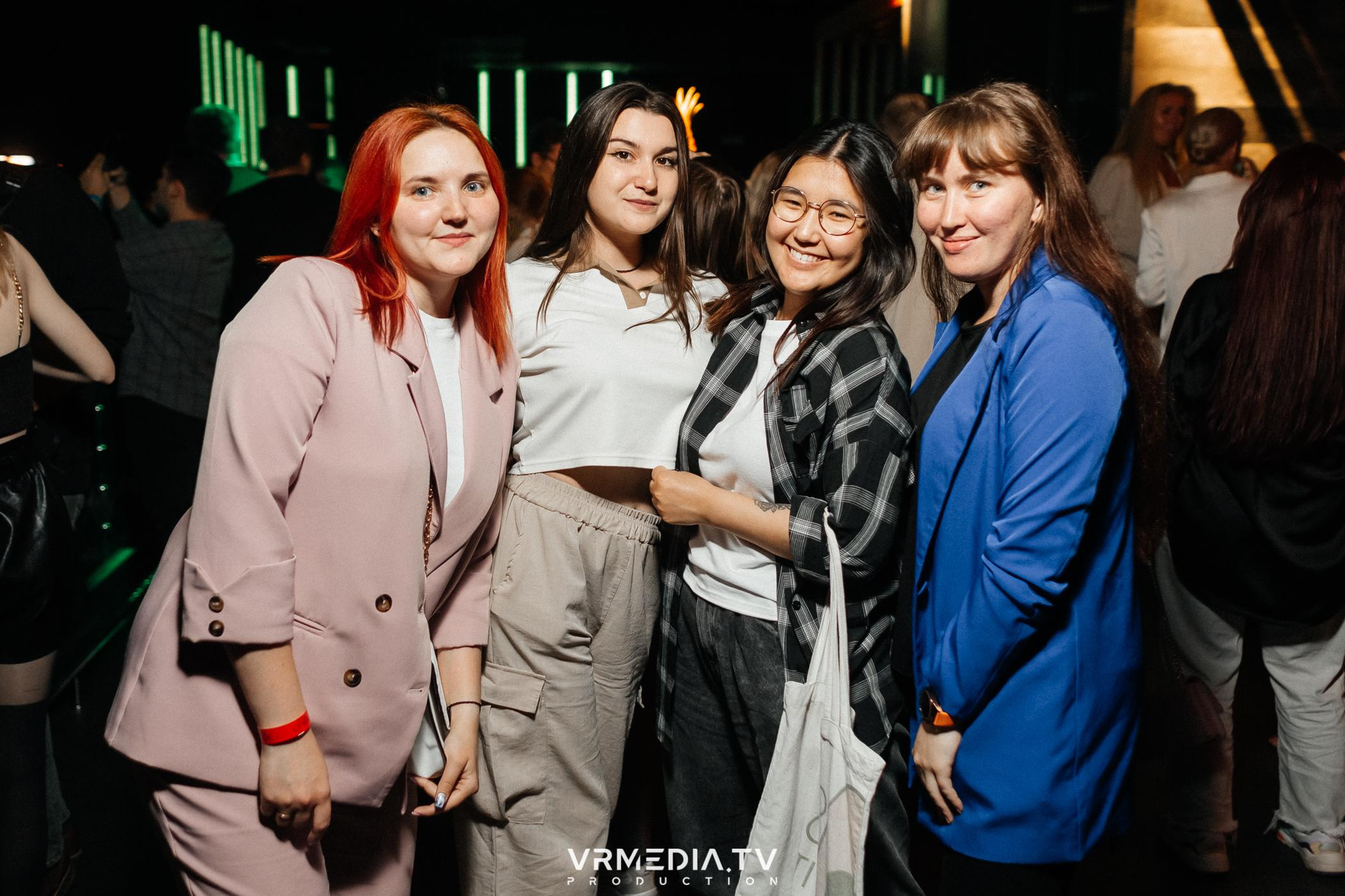 Выпускной школы диджеинга «Атмосфера»