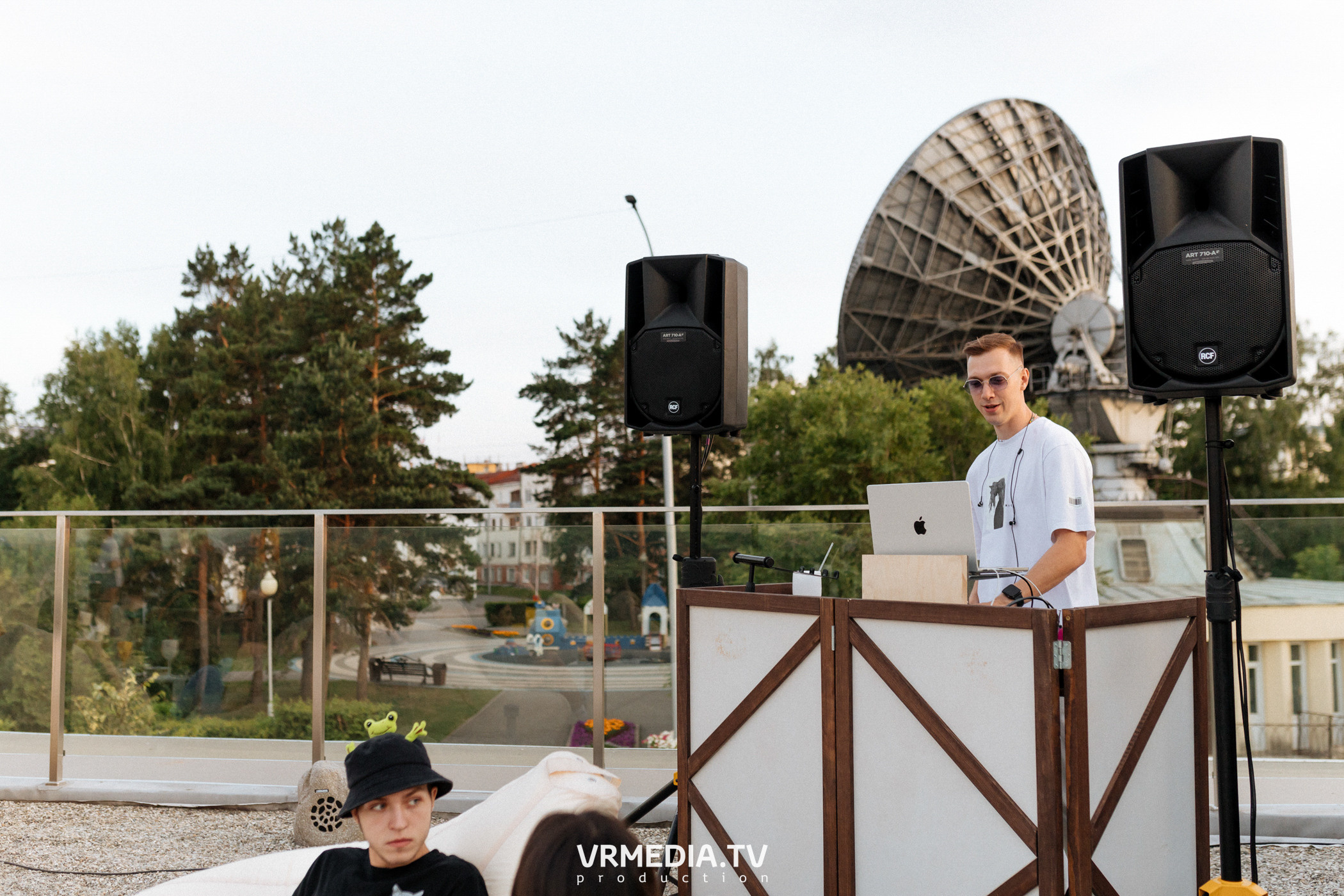 «Среда — маленькая пятница» в Magic Coffee