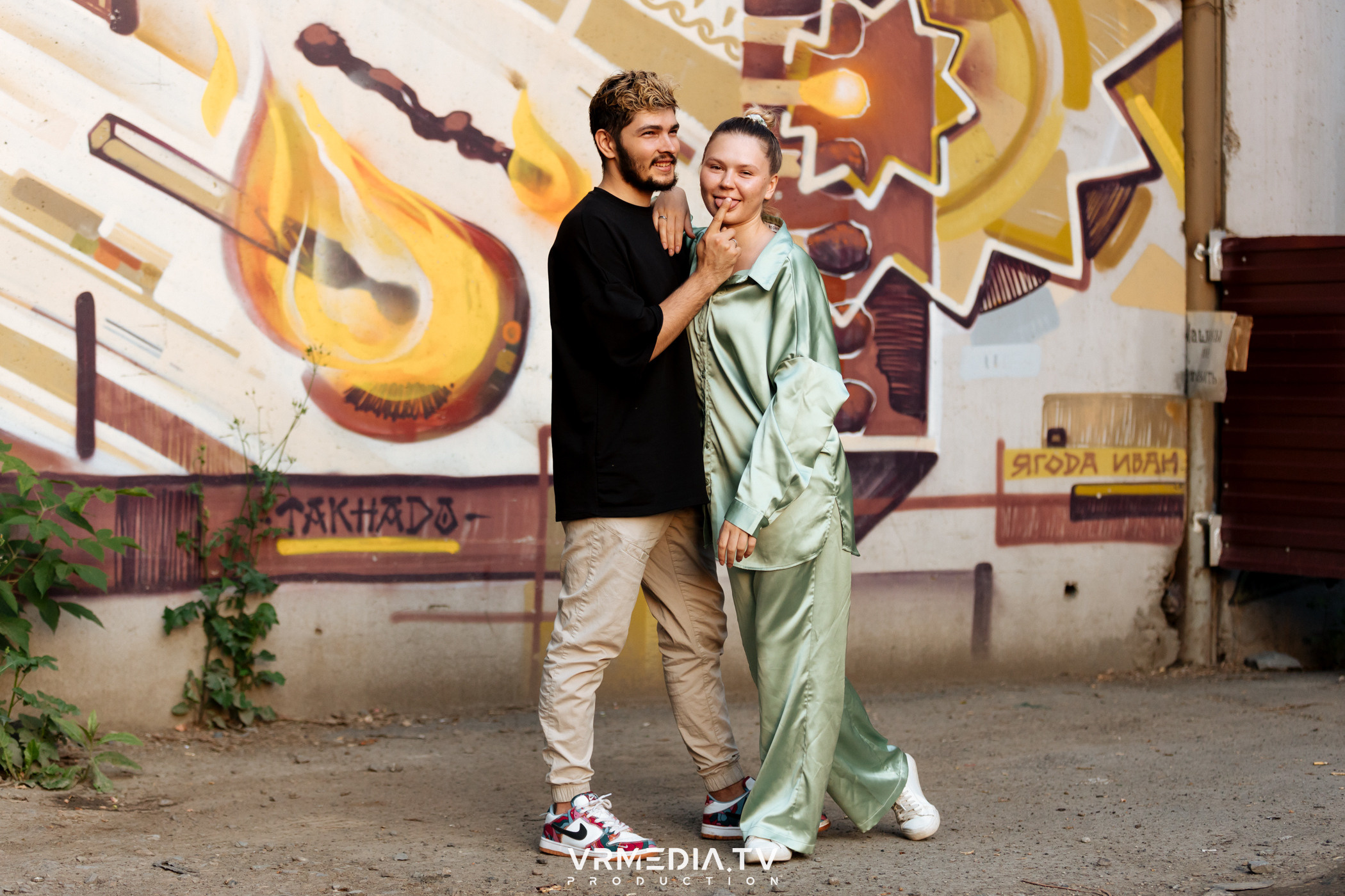 «Среда — маленькая пятница» в караоке-бар «OPERA»