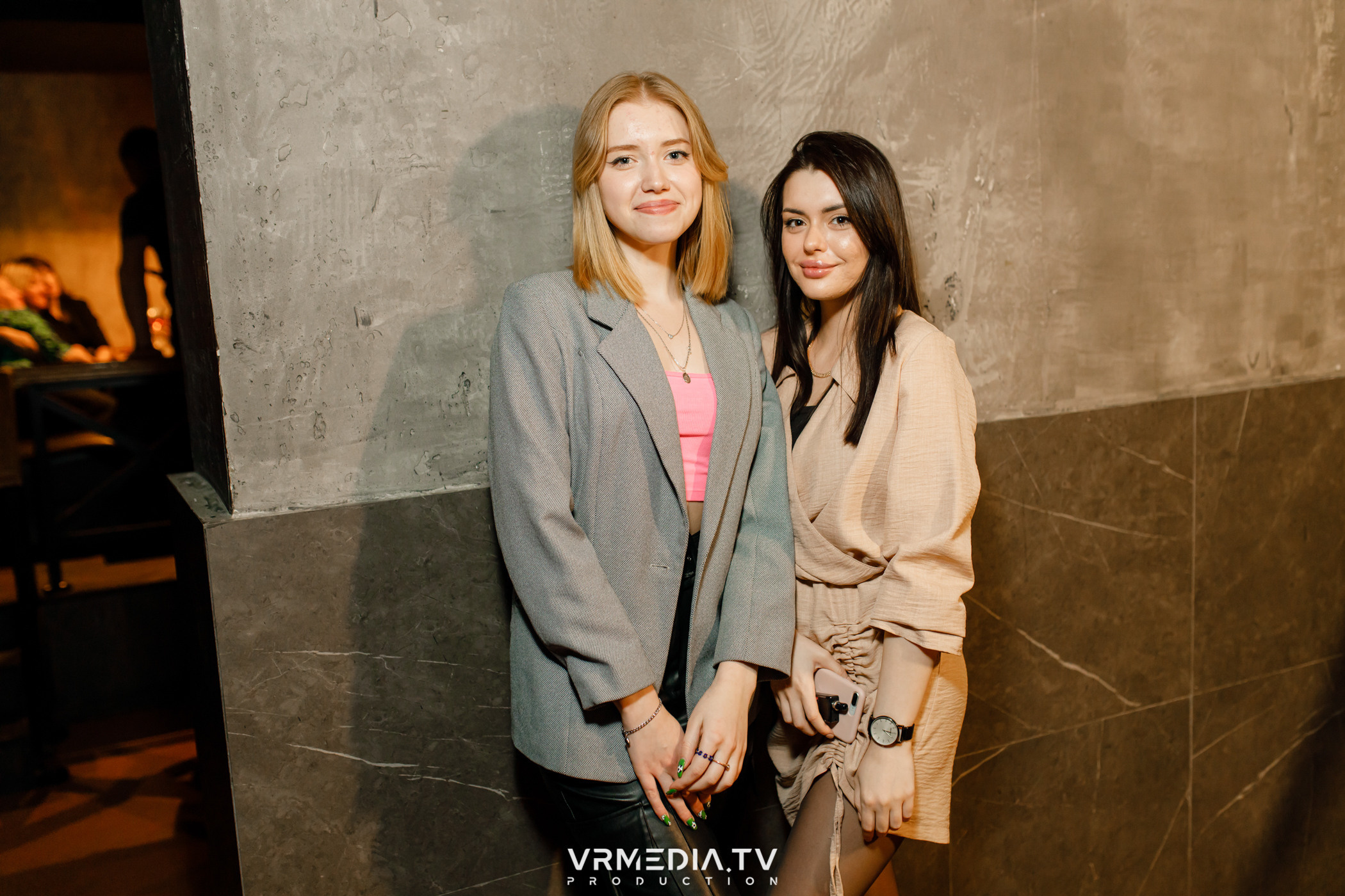 Выходные в баре «DOSKI»