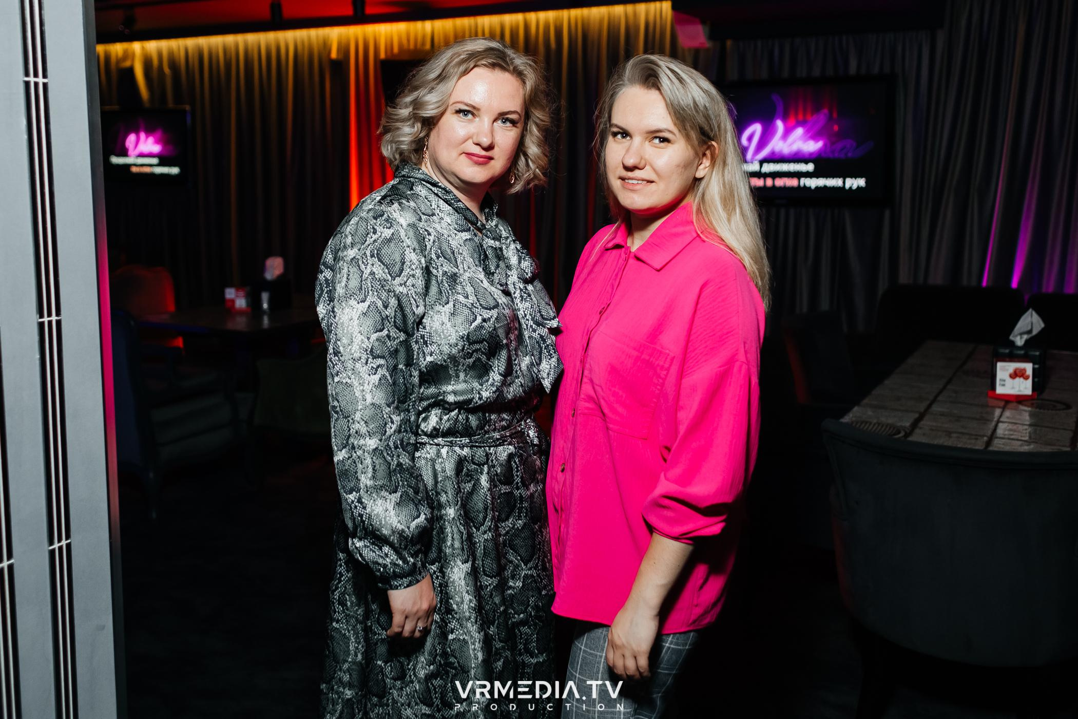 «Summer: ON» в караоке-баре «Volna»