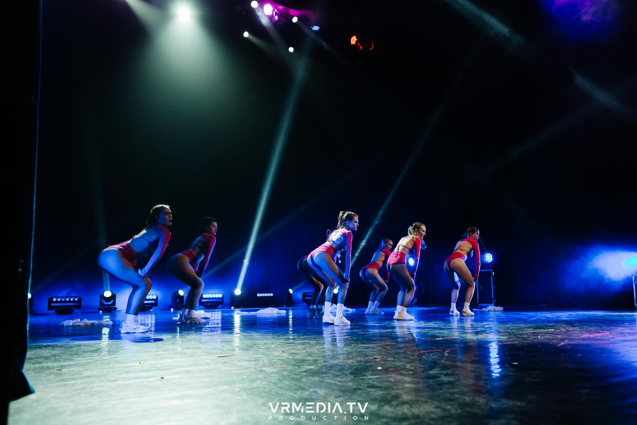 Пока все в доме