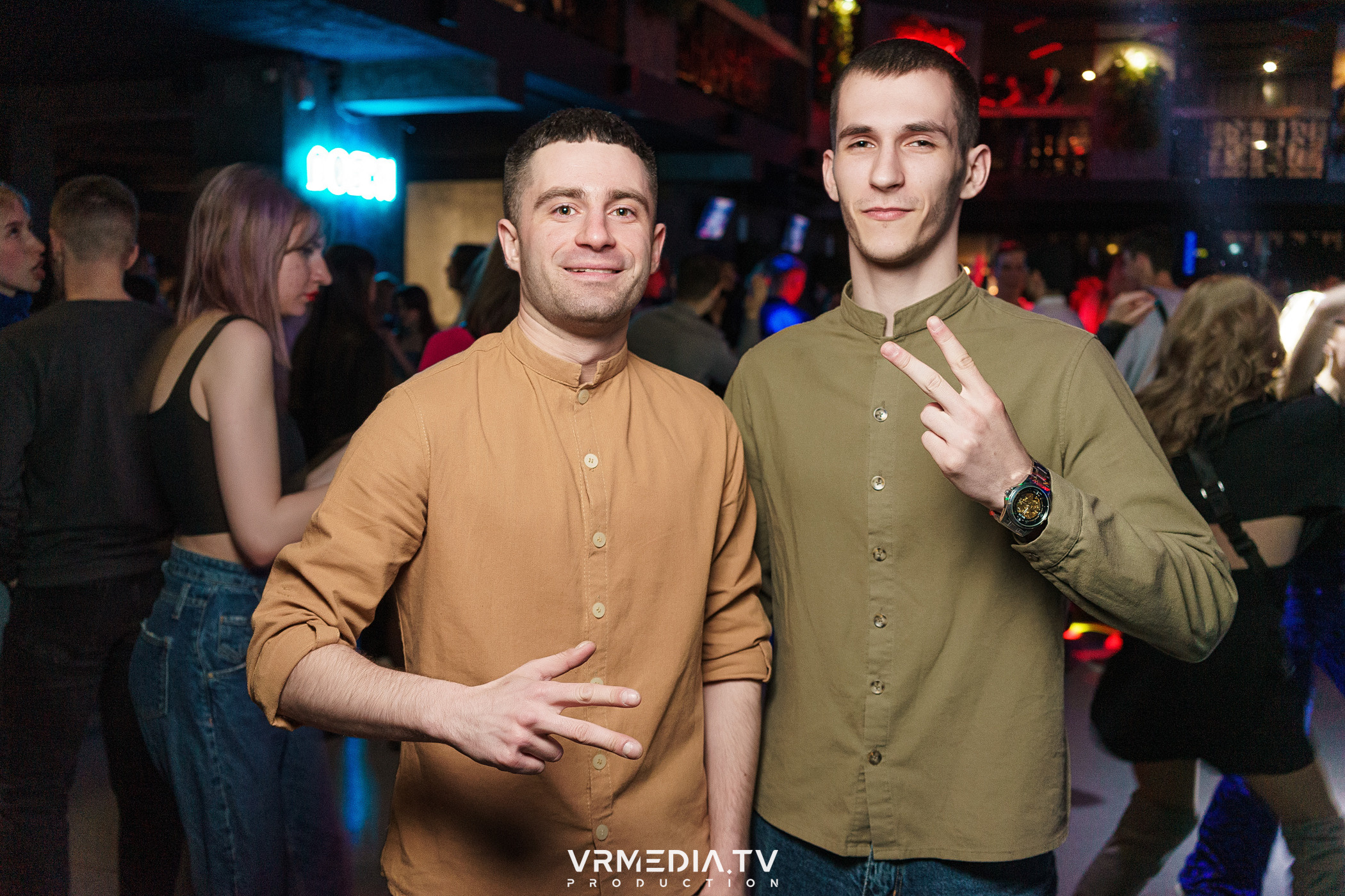 Выходные в баре «DOSKI»