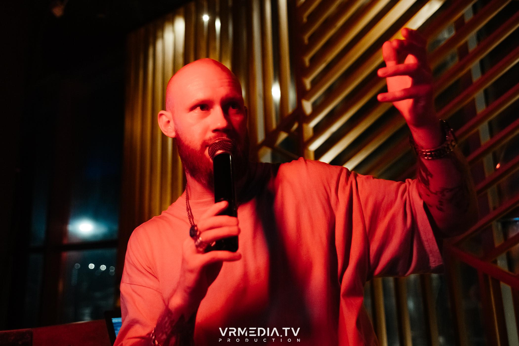 Выходные в баре «DOSKI»