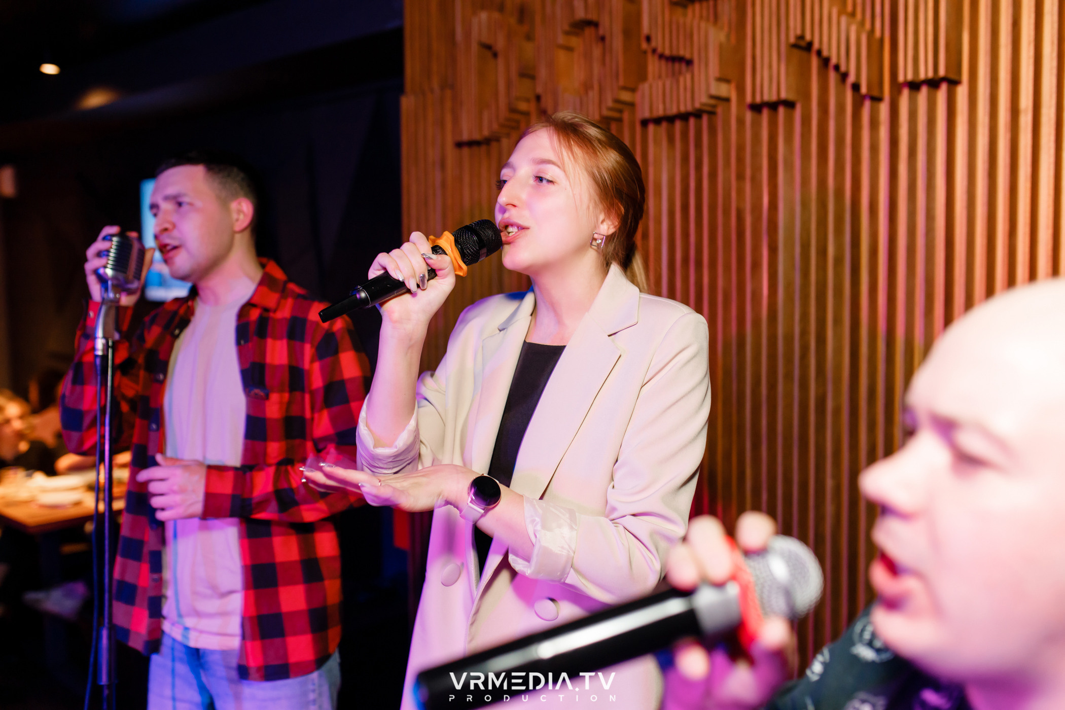 Выходные в баре «DOSKI»