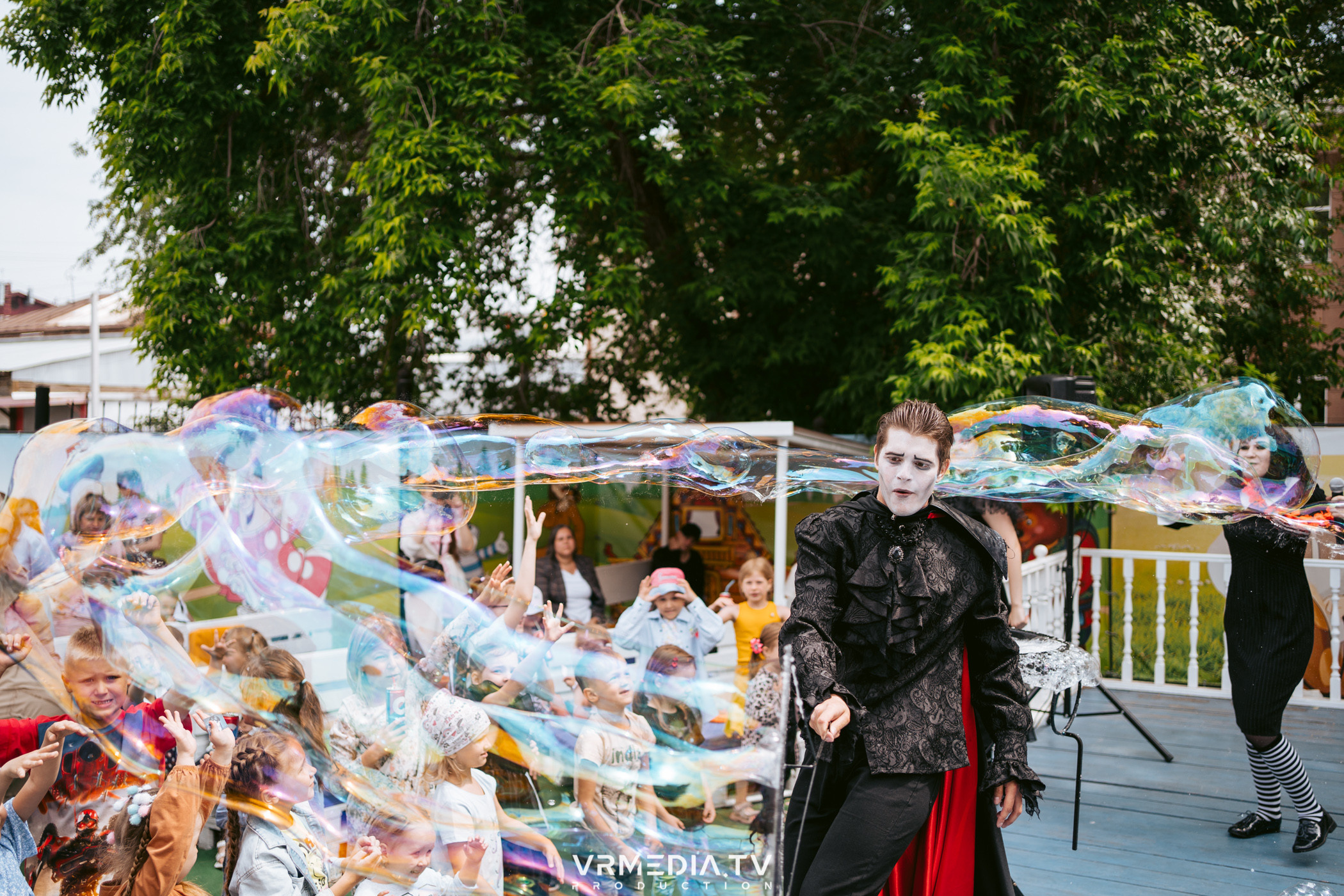 Спектакль «Монстры на каникулах» от студии чудес «Алиса»