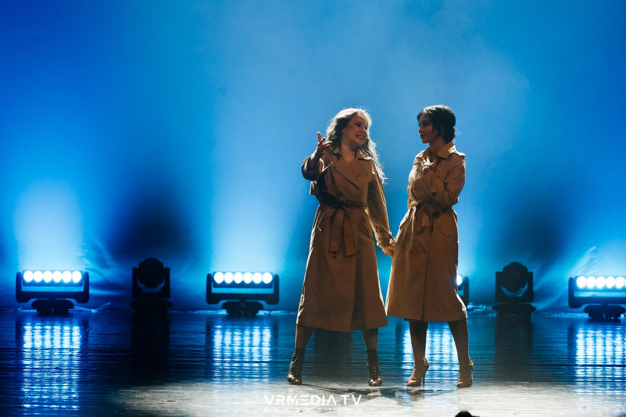 Пока все в доме