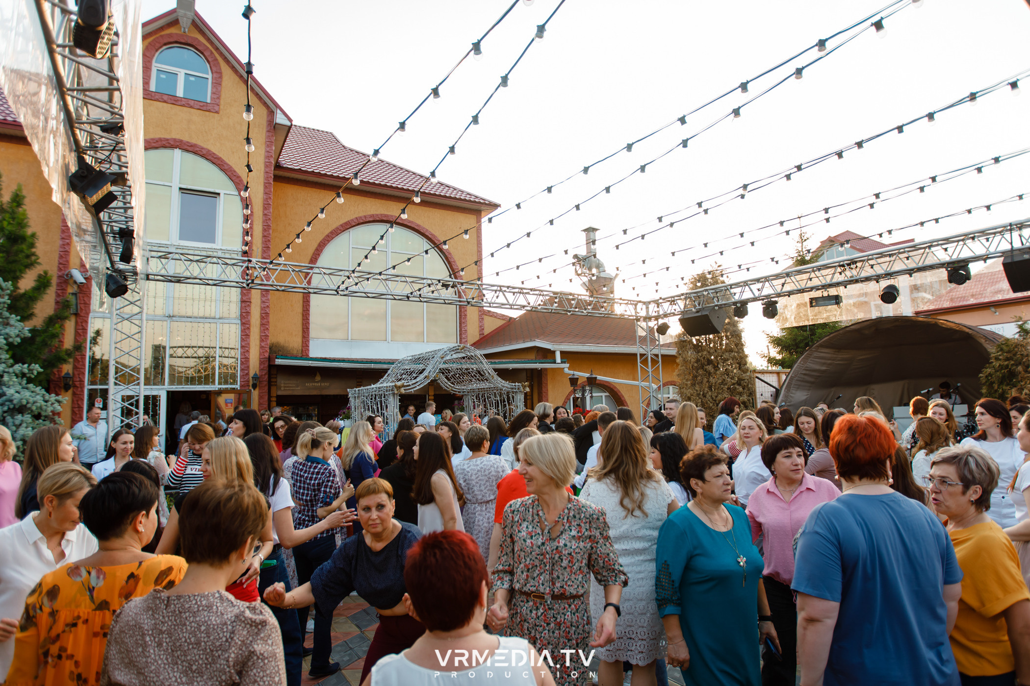 Выходные в ресторане «Лазурный берег»