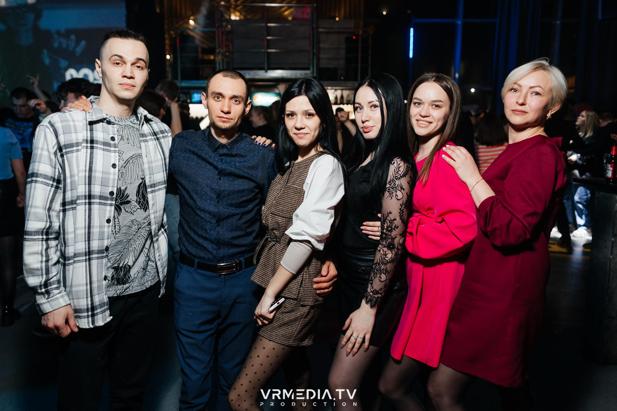 Выходные в баре «DOSKI»