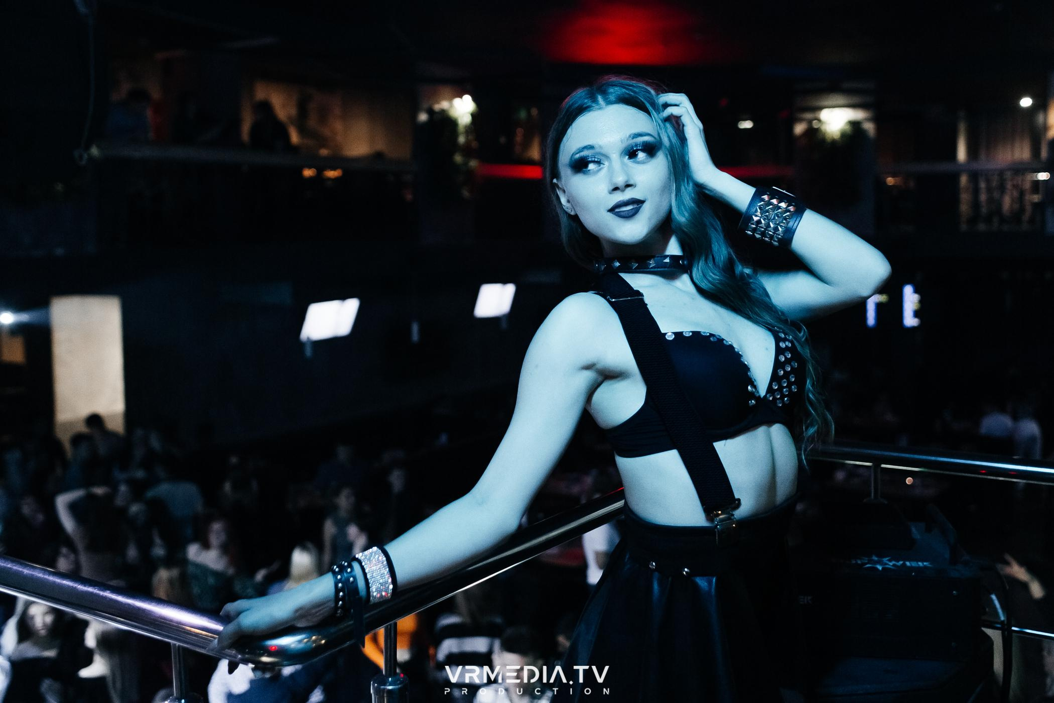 Выходные в баре «DOSKI»