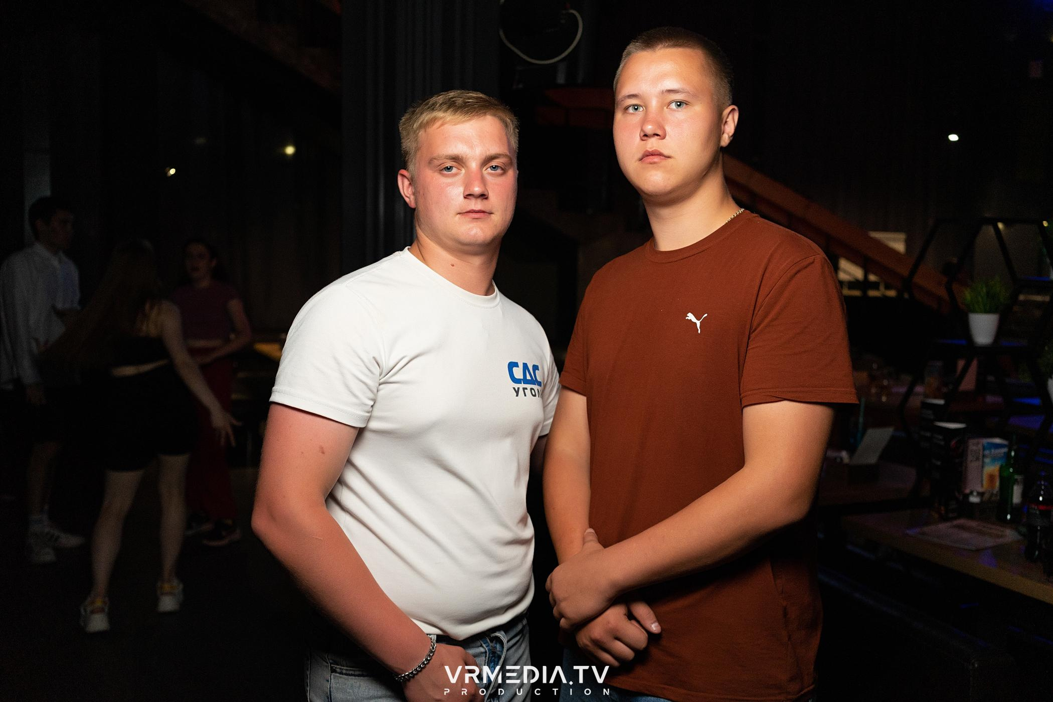 Выходные в баре «DOSKI»