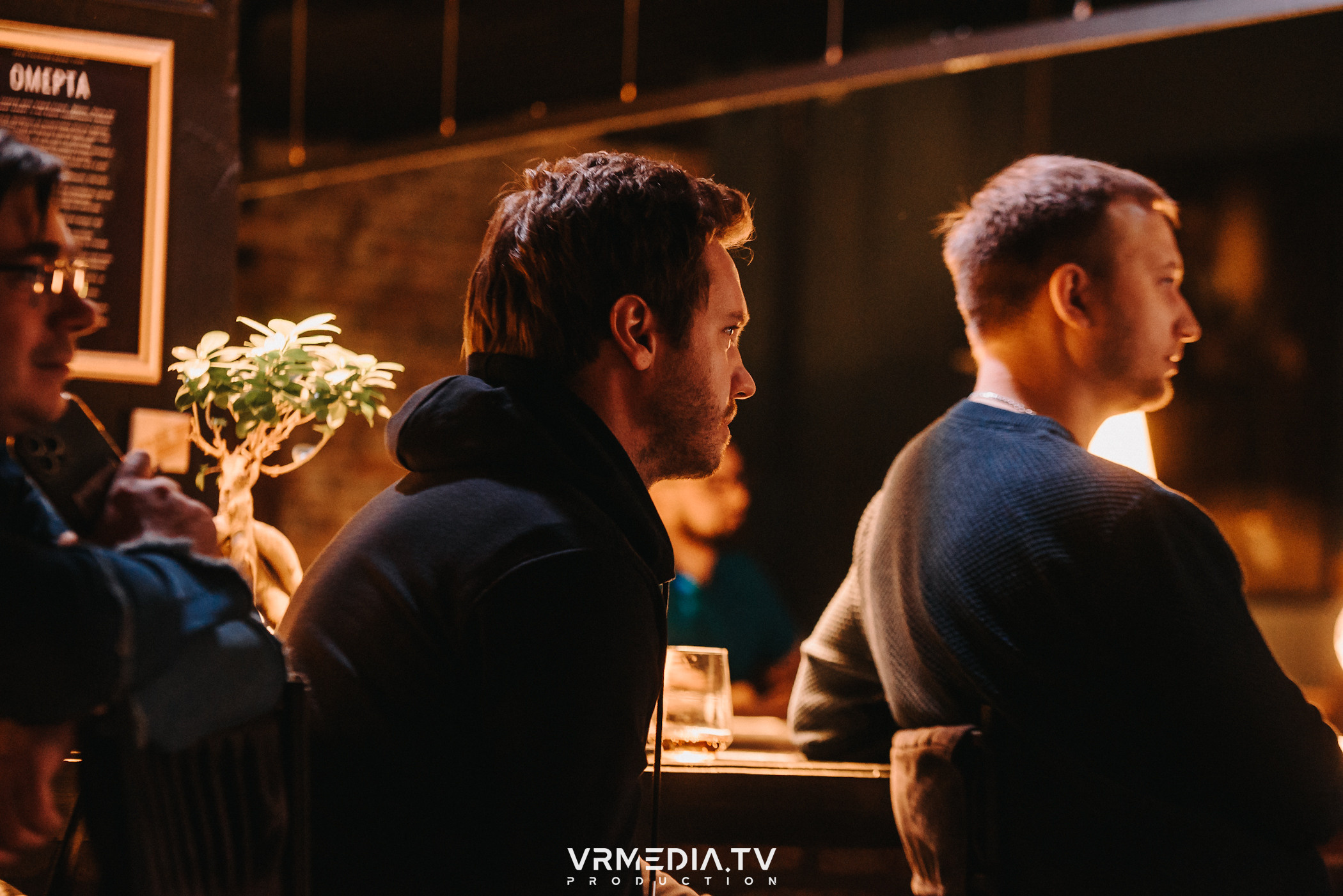 «ДАВАЙ ЧЕСТНО?» в баре-рюмочной «ТОЛК»