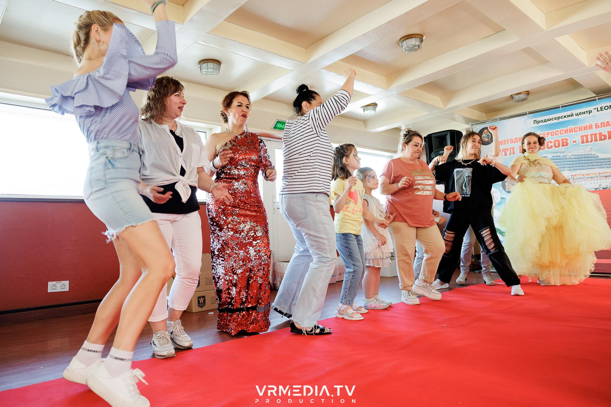 LEOMAR PRODUCTION: 8 БЛАГОТВОРИТЕЛЬНЫЙ КОНЦЕРТ «БАТЛ ГОЛОСОВ-ПЛЫВЕТ П