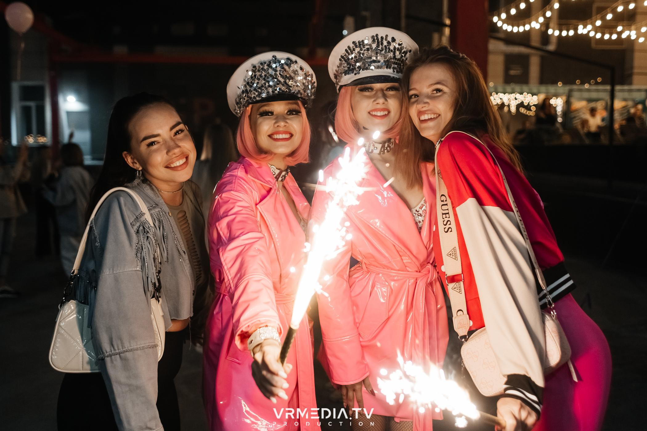 Открытие летнего сезона 2023 в культурном пространстве «Редакция»