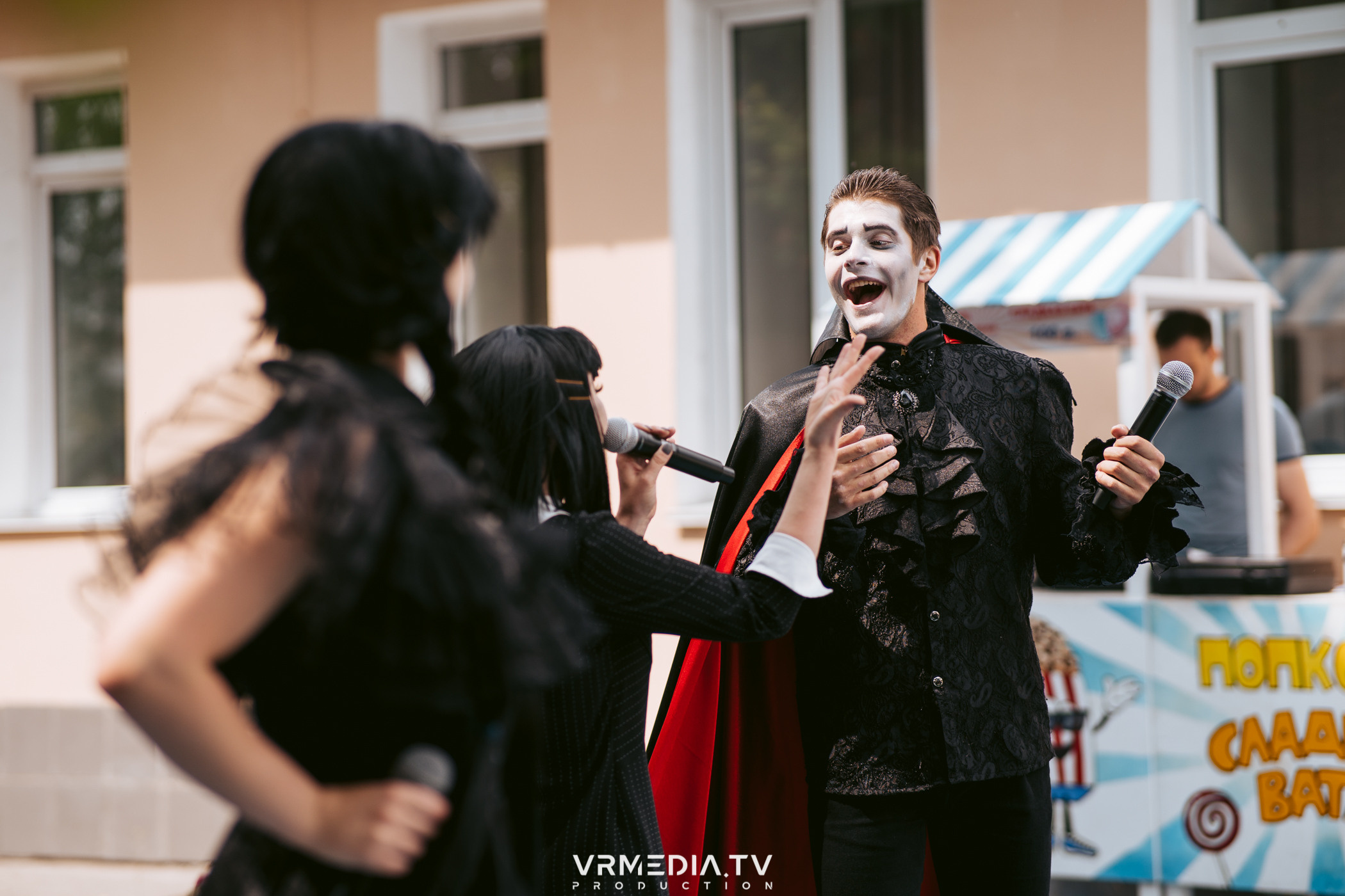 Спектакль «Монстры на каникулах» от студии чудес «Алиса»