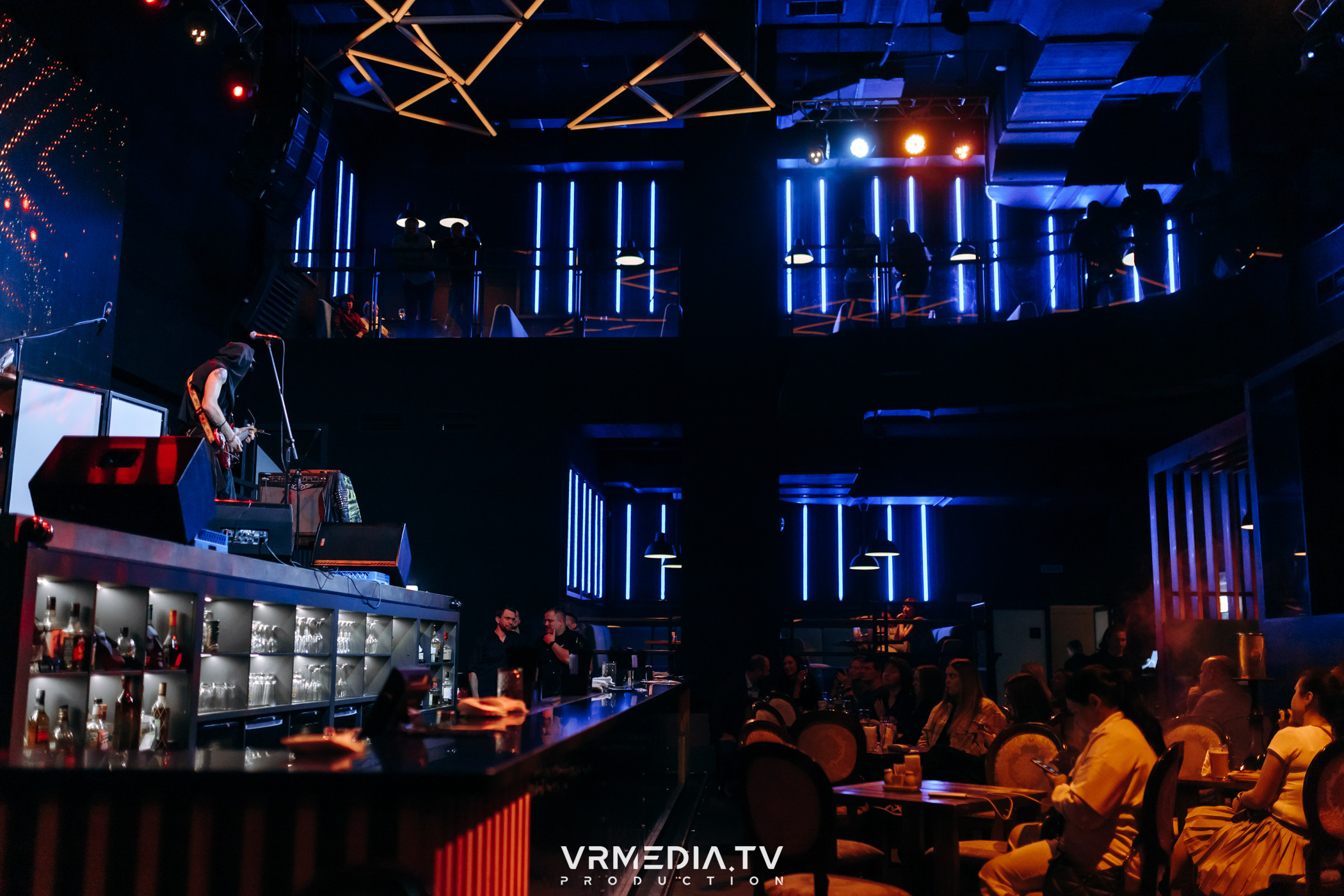 Джазовая среда: Игорь Тальков мл. и группа «МирИмиР»