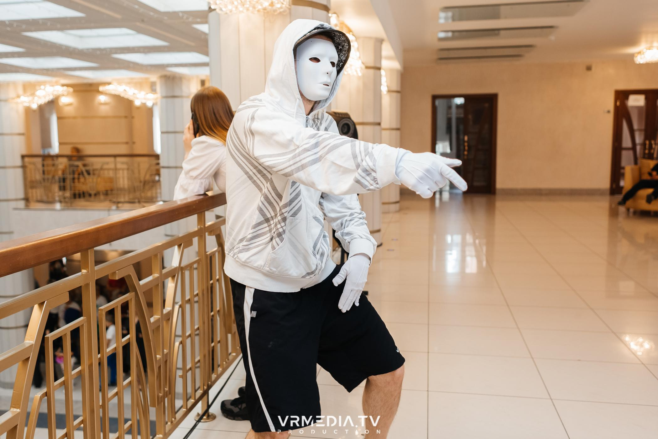 Пока все в доме