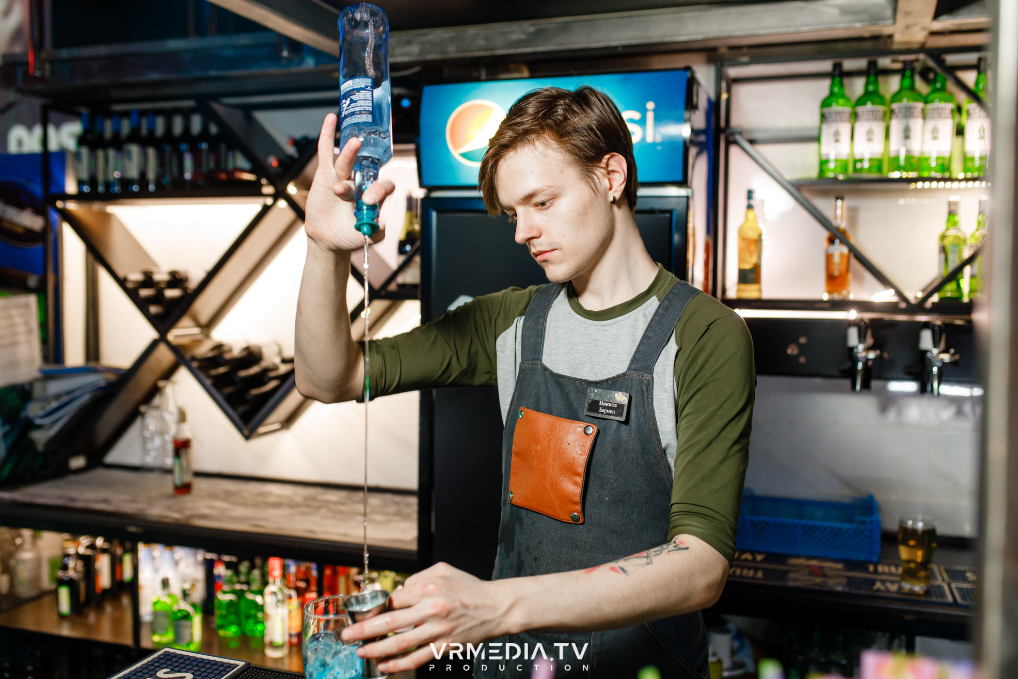 Выходные в баре «DOSKI»