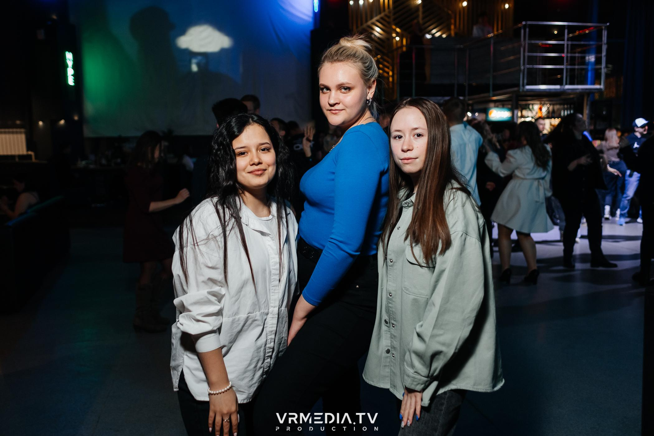 Выходные в баре «DOSKI»