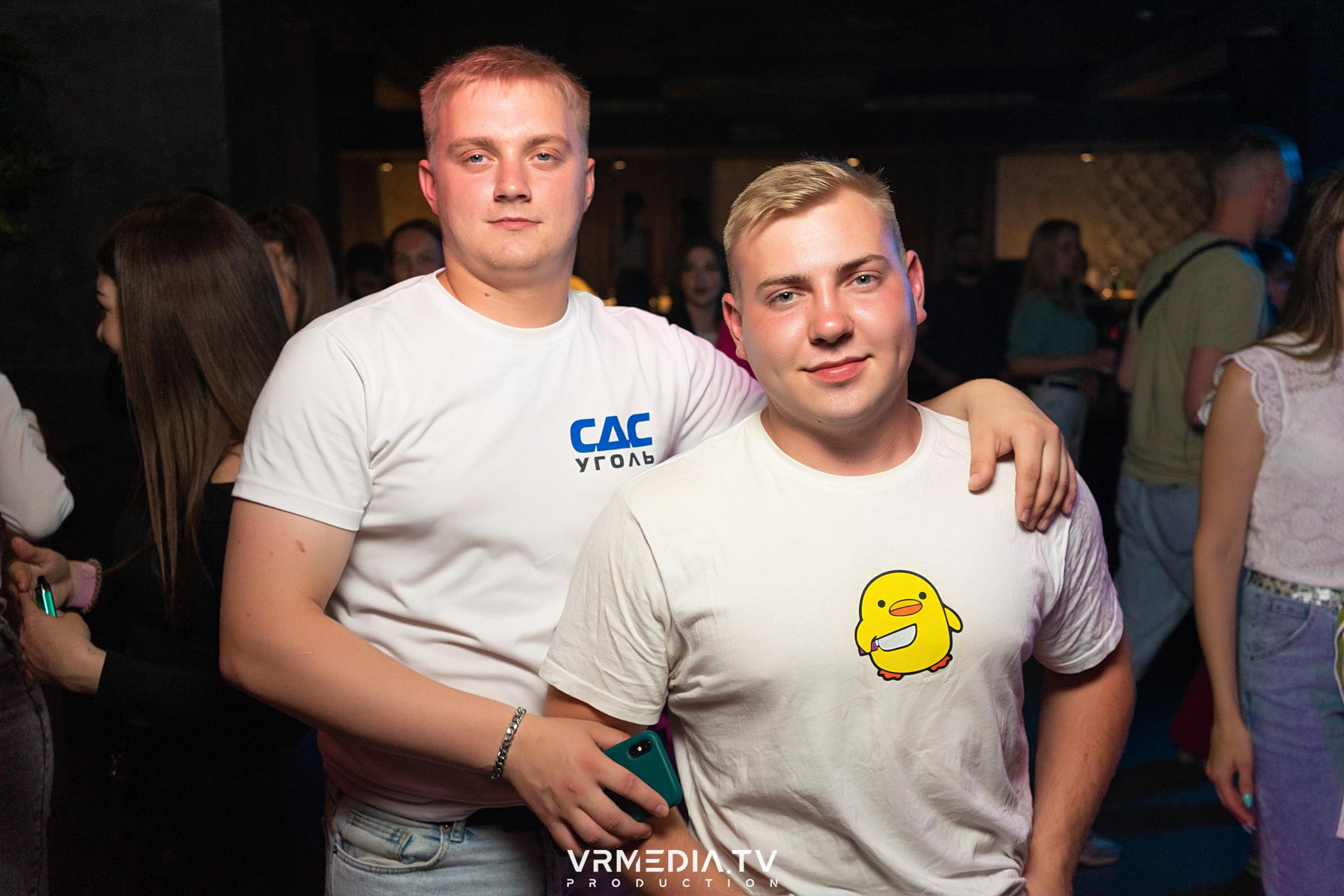 Выходные в баре «DOSKI»