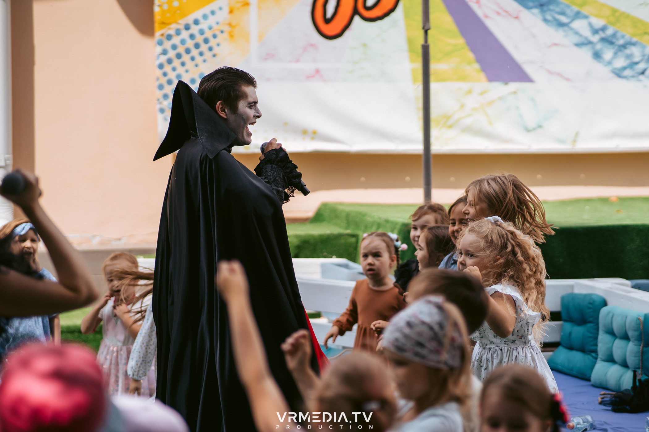 Спектакль «Монстры на каникулах» от студии чудес «Алиса»