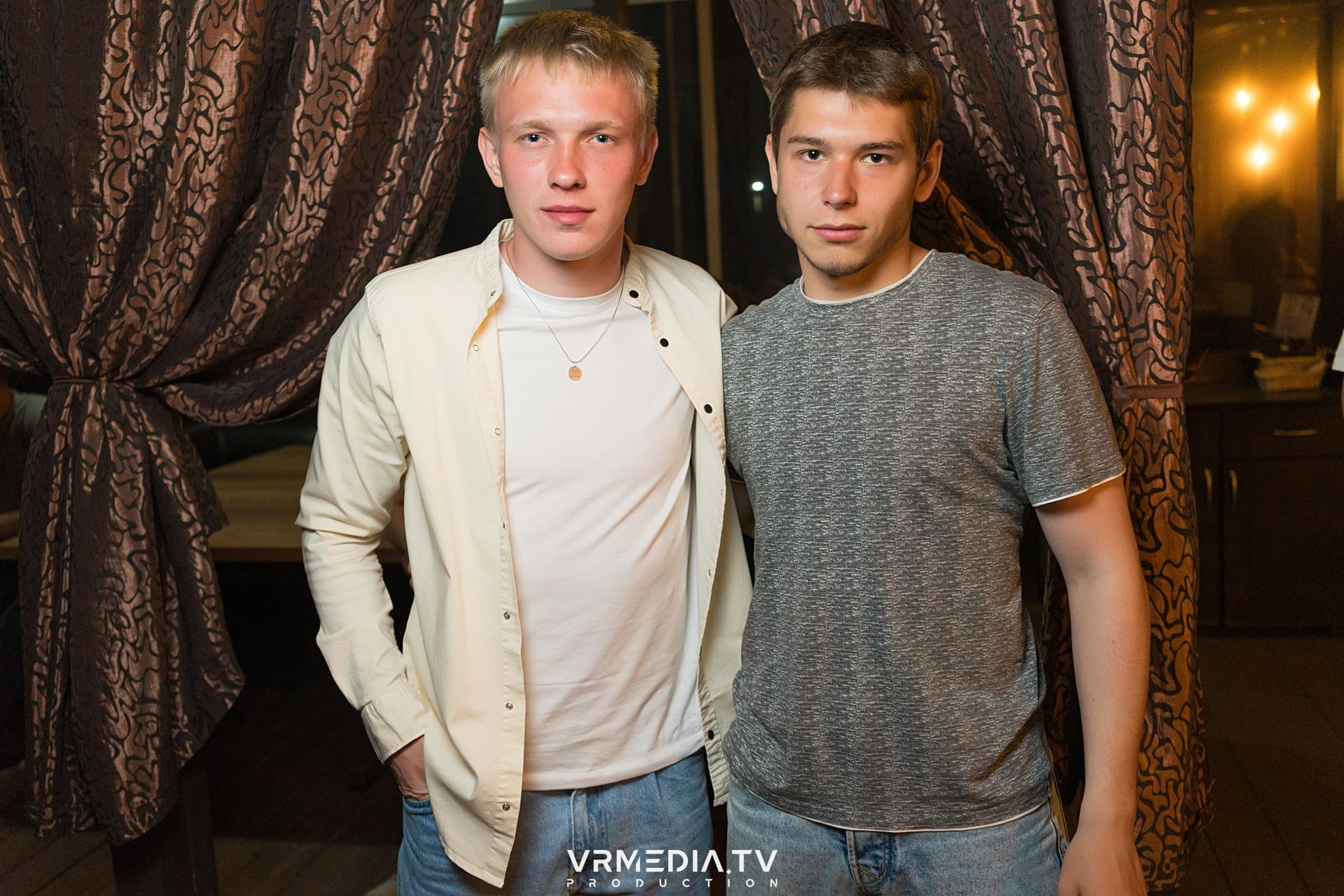 Выходные в баре «DOSKI»