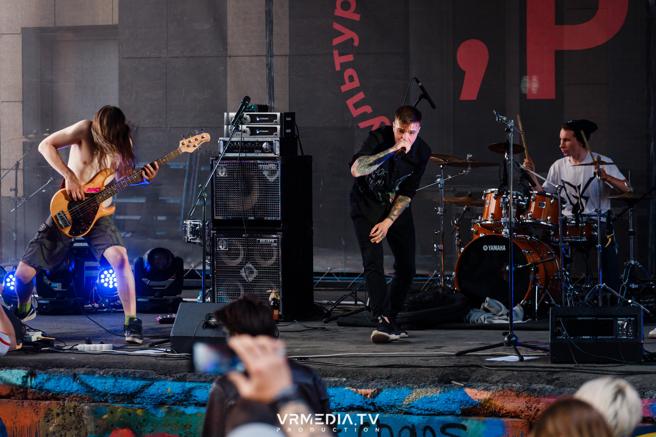 XVIII открытый городской рок-фестиваль «Над землёй» в культурном прост