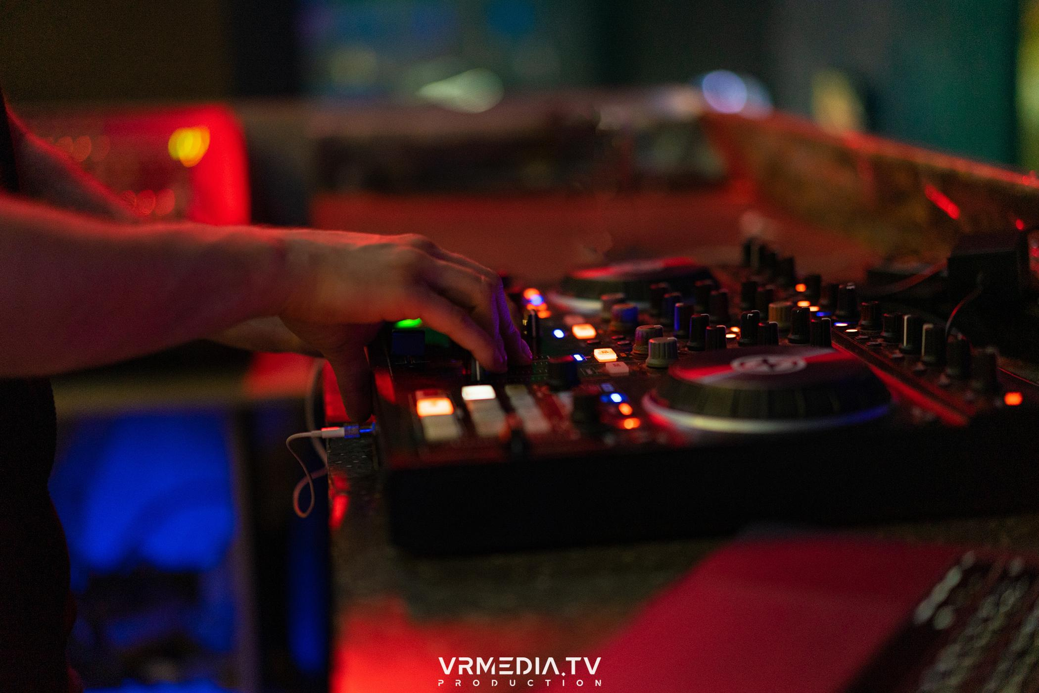 Выходные в баре «DOSKI»