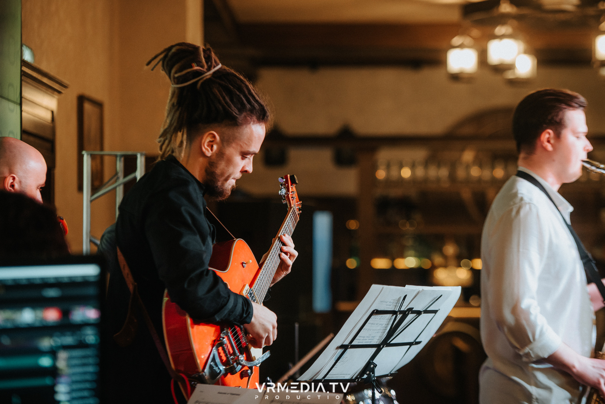 Джазовая среда: Алеф Октет