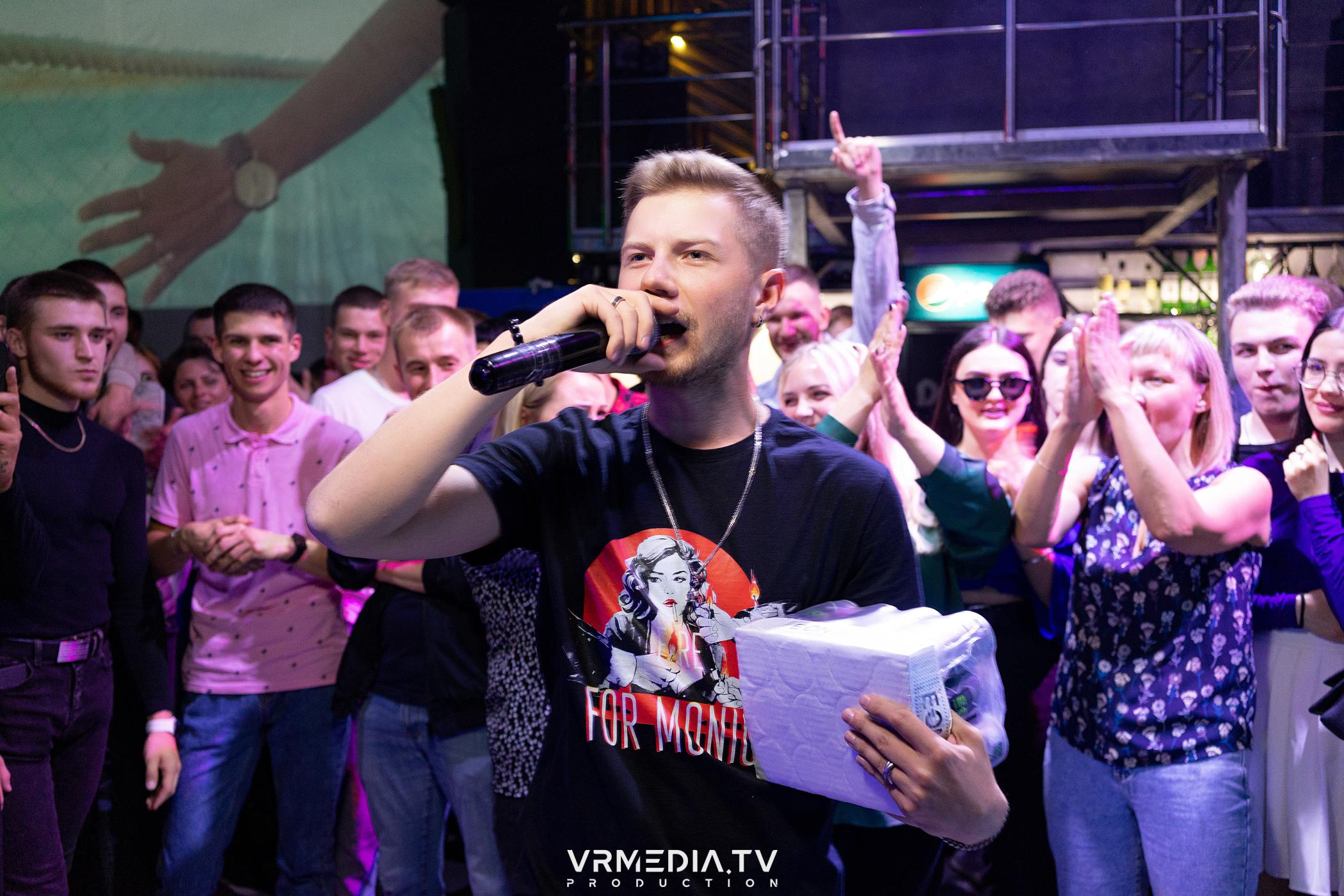 Выходные в баре «DOSKI»