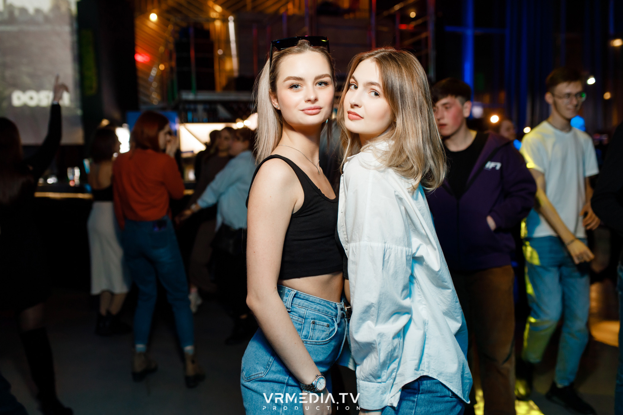 Выходные в баре «DOSKI»