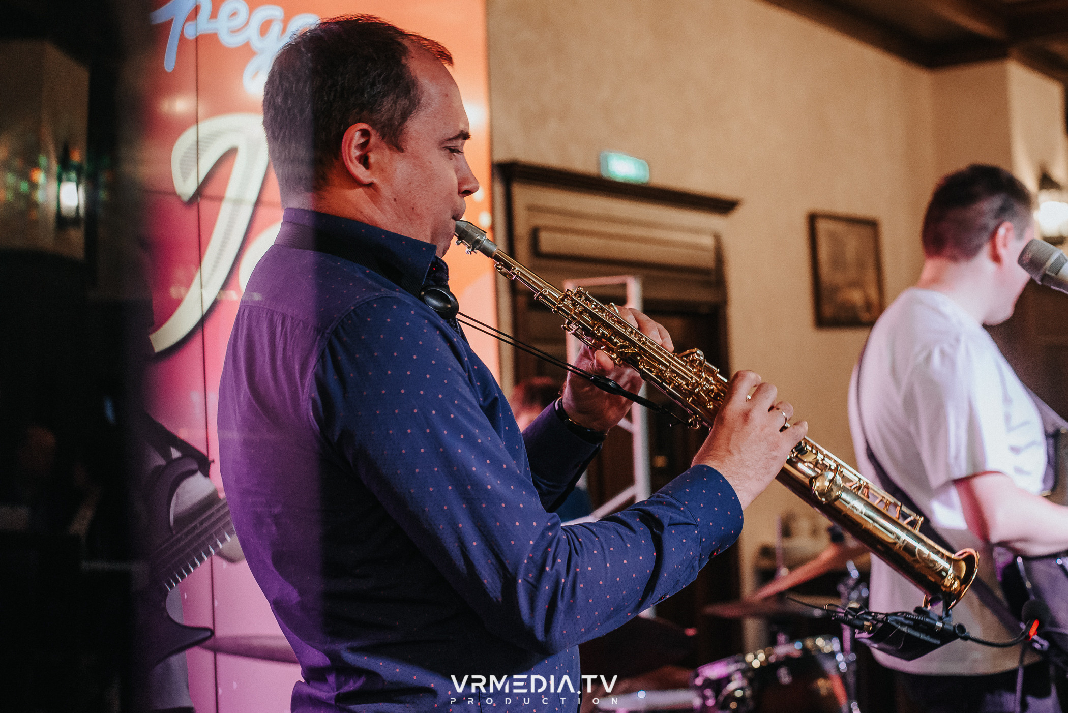 Джазовая среда: Smooth Jazz