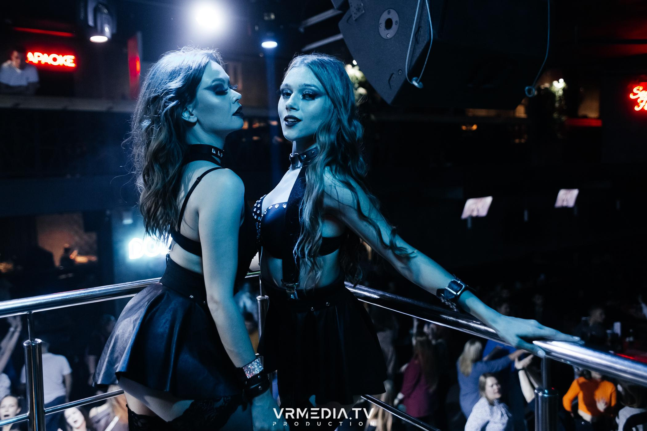 Выходные в баре «DOSKI»