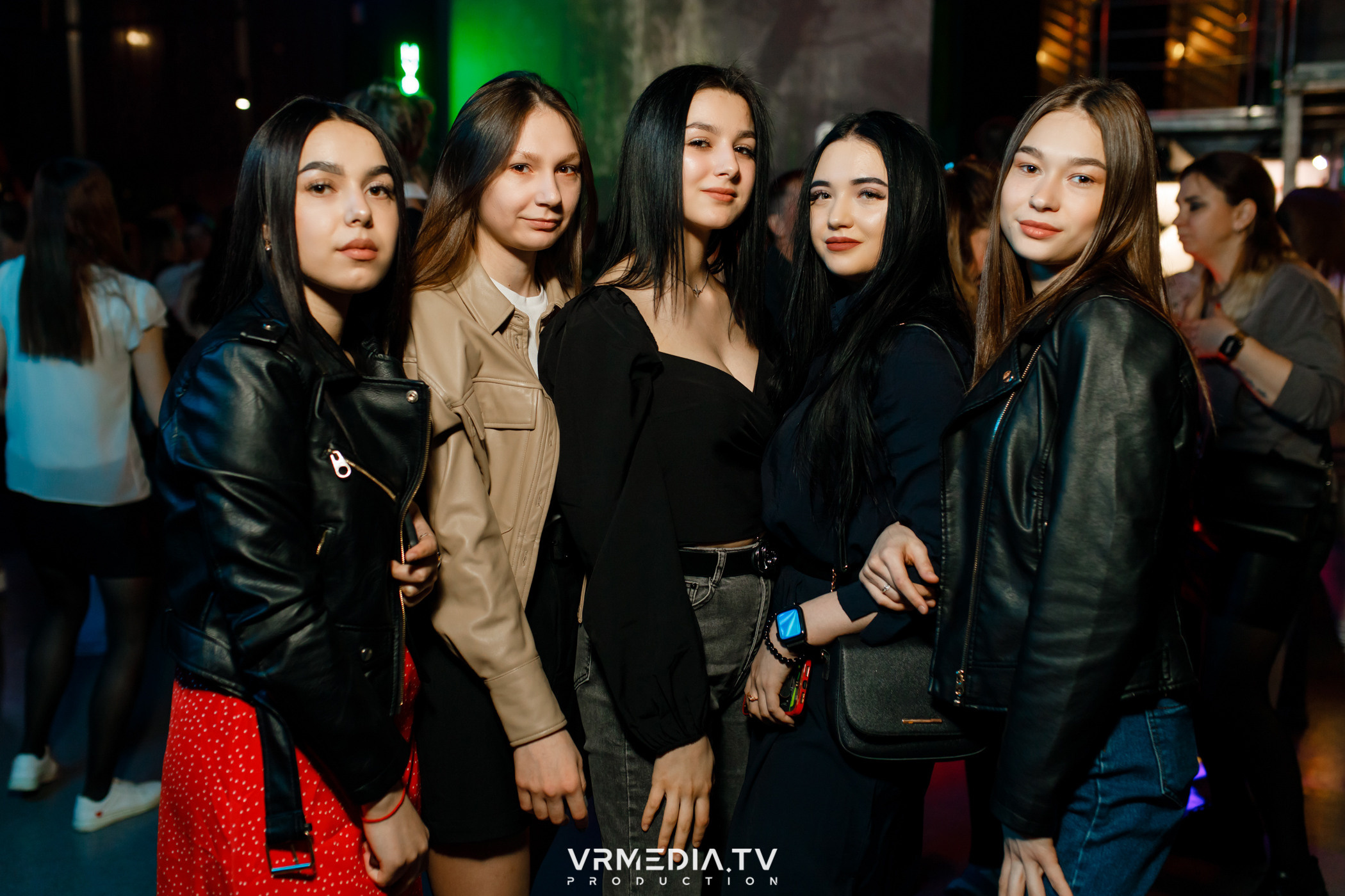 Выходные в баре «DOSKI»