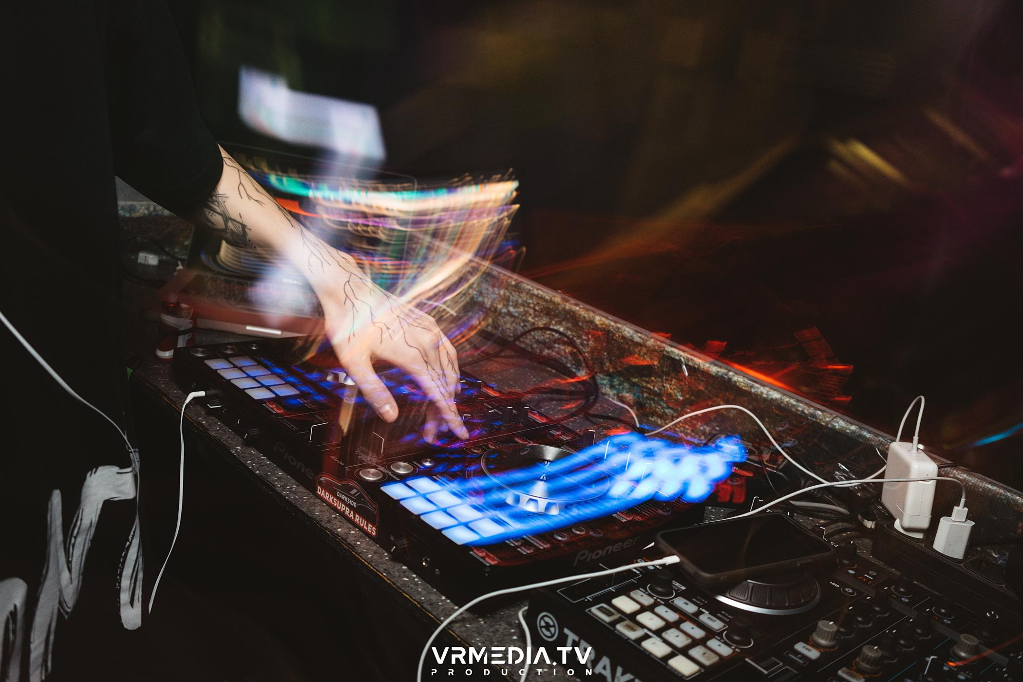 Выходные в баре «DOSKI»