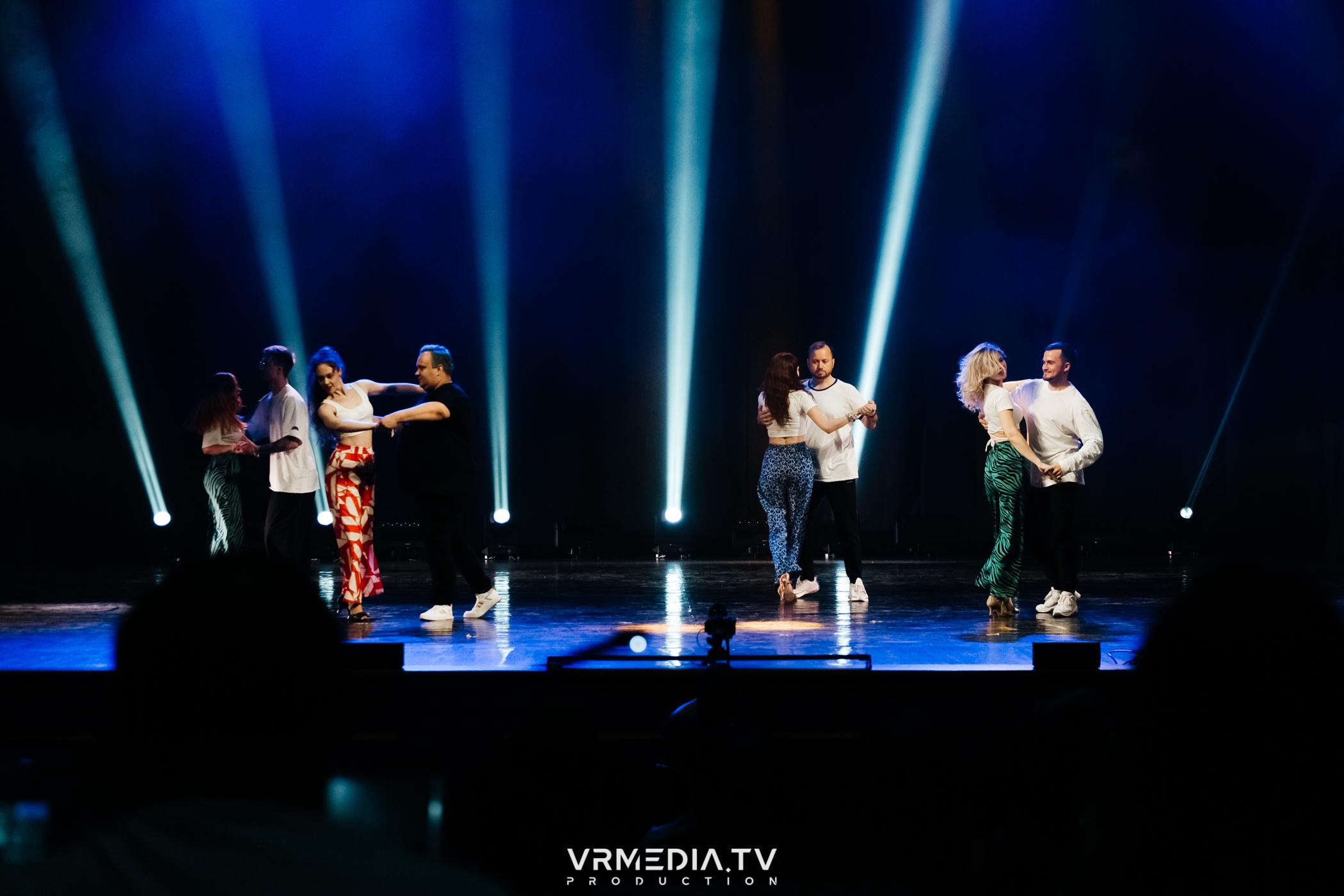 Пока все в доме