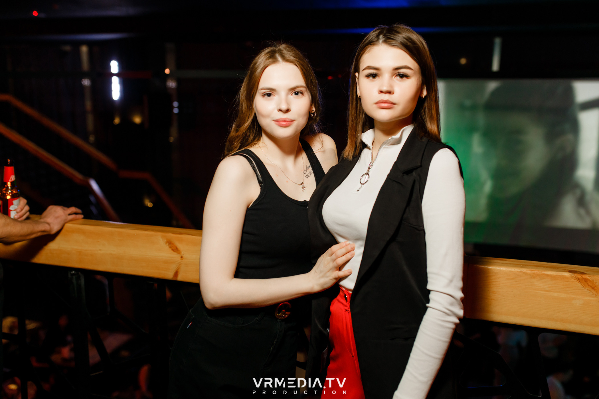 Выходные в баре «DOSKI»