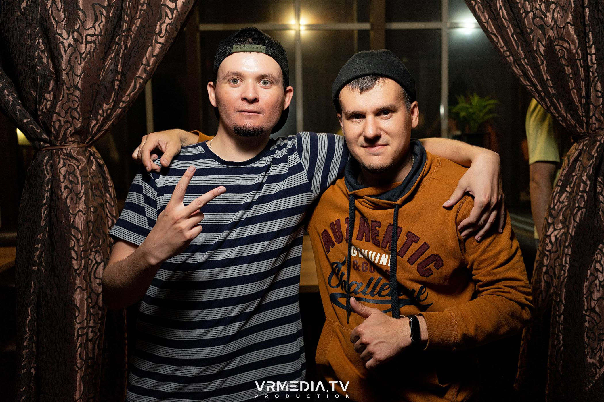 Выходные в баре «DOSKI»