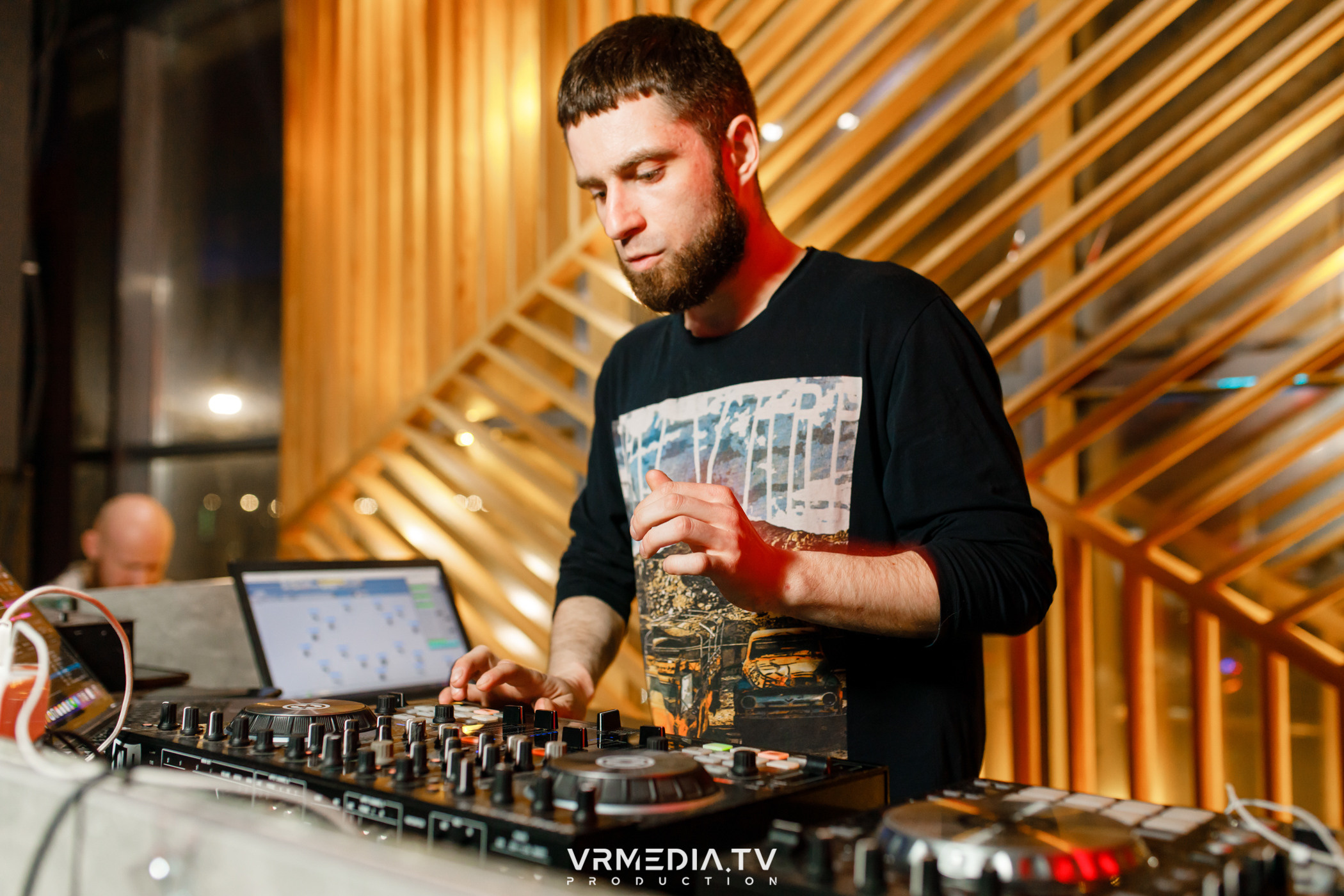 Выходные в баре «DOSKI»