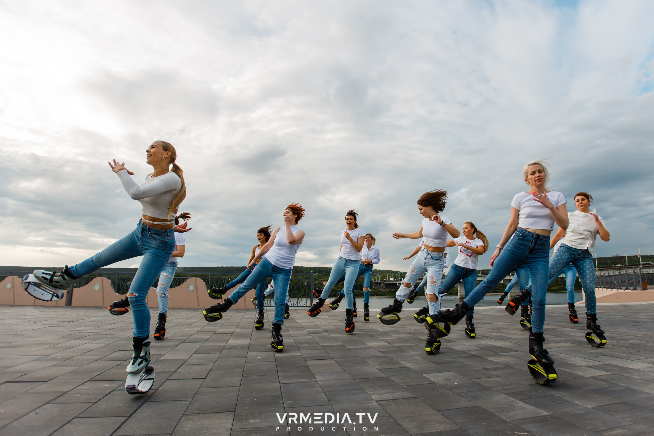 Открытая тренировка «Kangoo jumps»