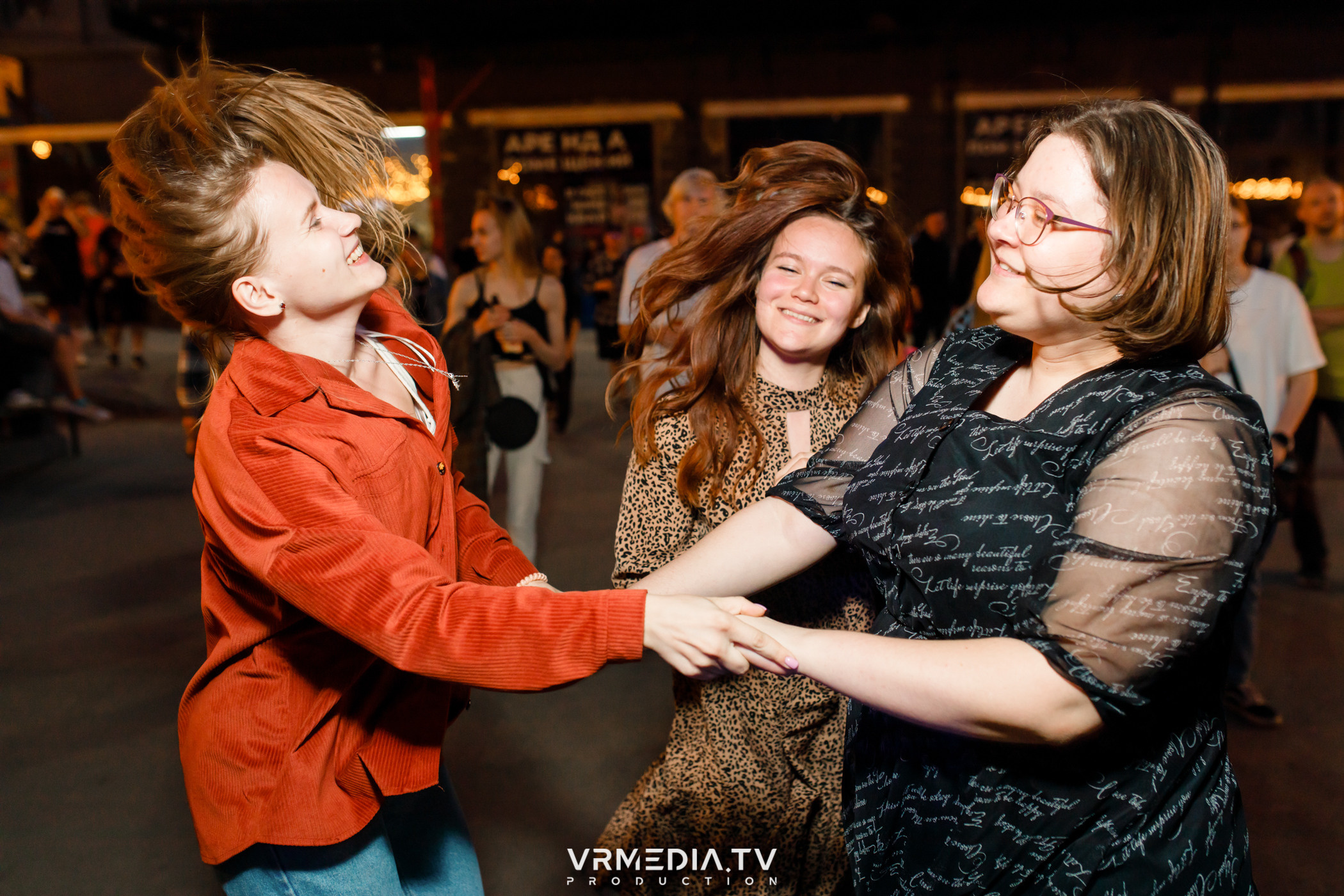 XVIII открытый городской рок-фестиваль «Над землёй» в культурном прост