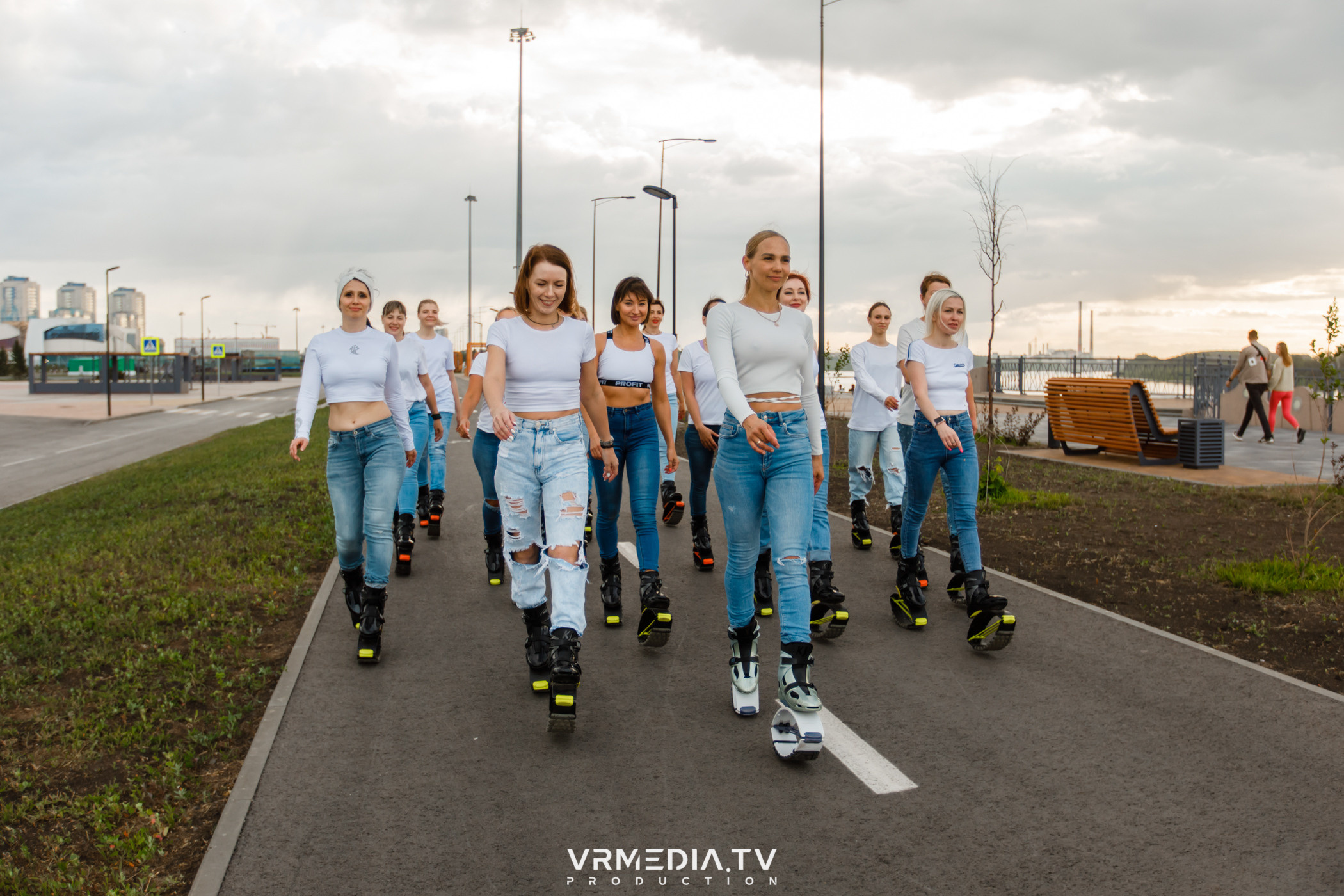 Открытая тренировка «Kangoo jumps»