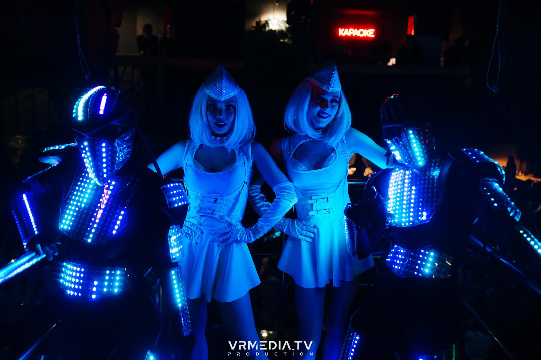 Выходные в баре «DOSKI»